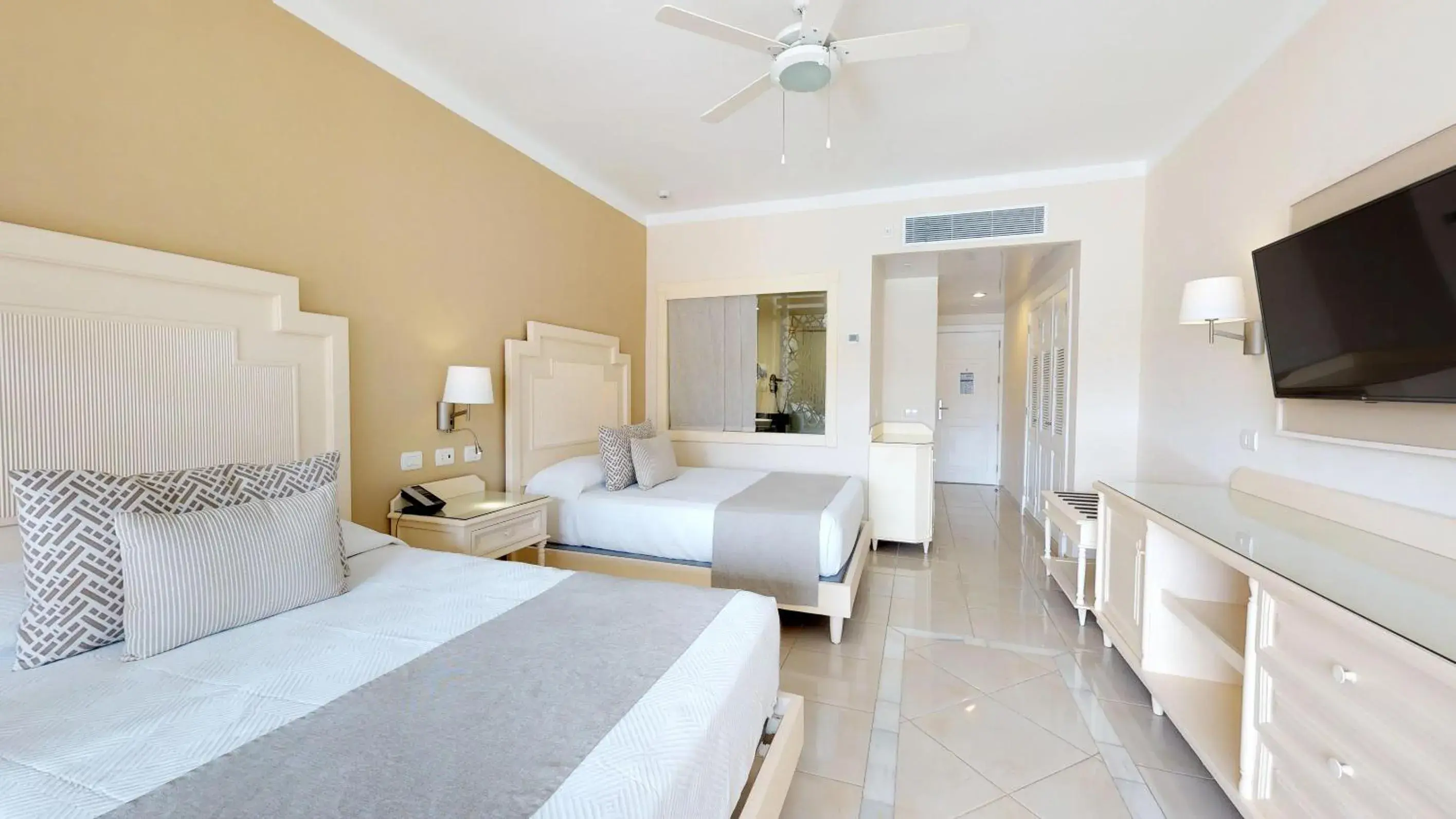 Bed in Bahia Principe Fantasia Punta Cana - All Inclusive Bed in Bahia Principe Fantasia Punta Cana - All Inclusive