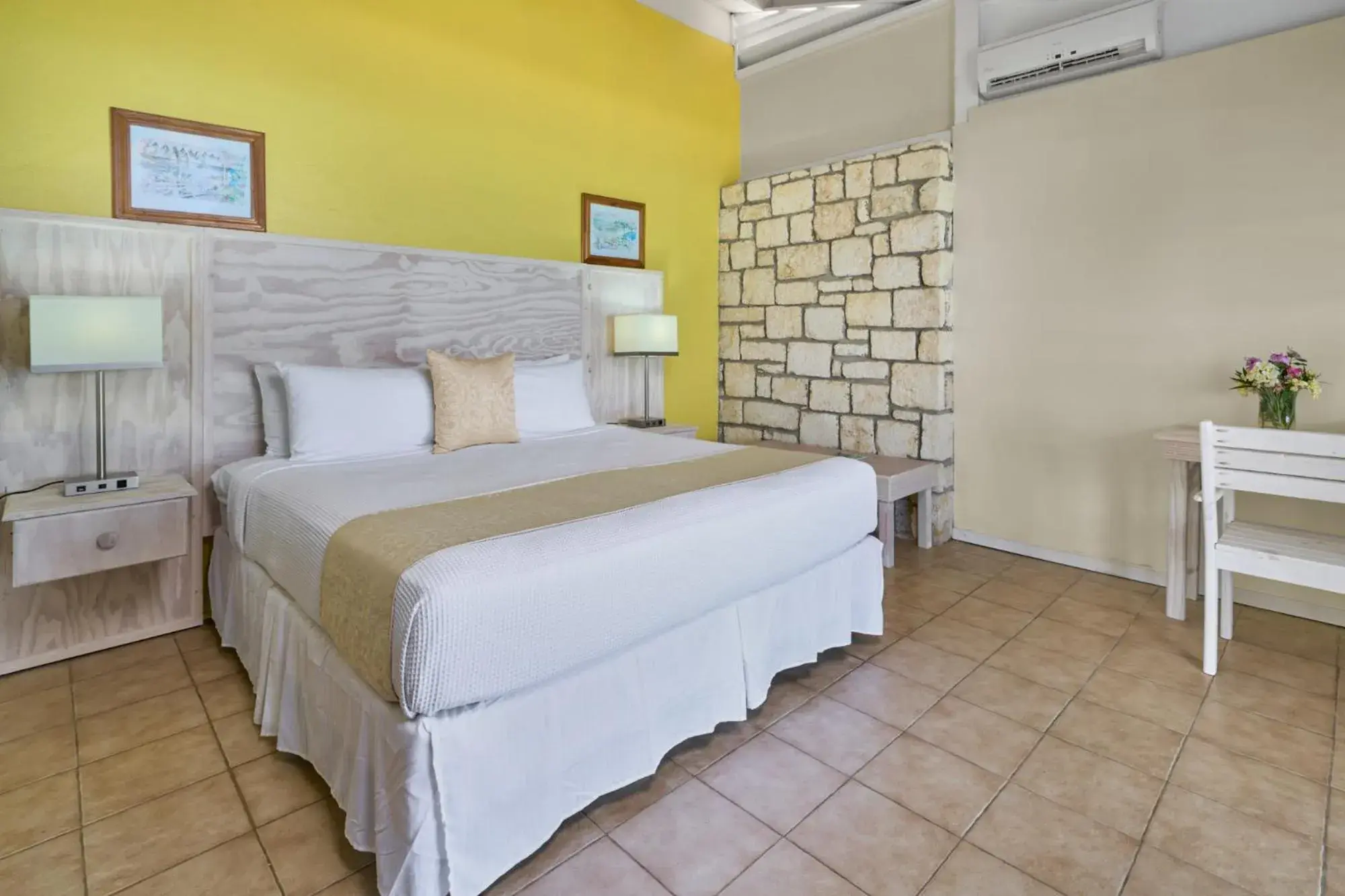 Bed in Hawksbill Resort Antigua - All Inclusive Bed in Hawksbill Resort Antigua - All Inclusive