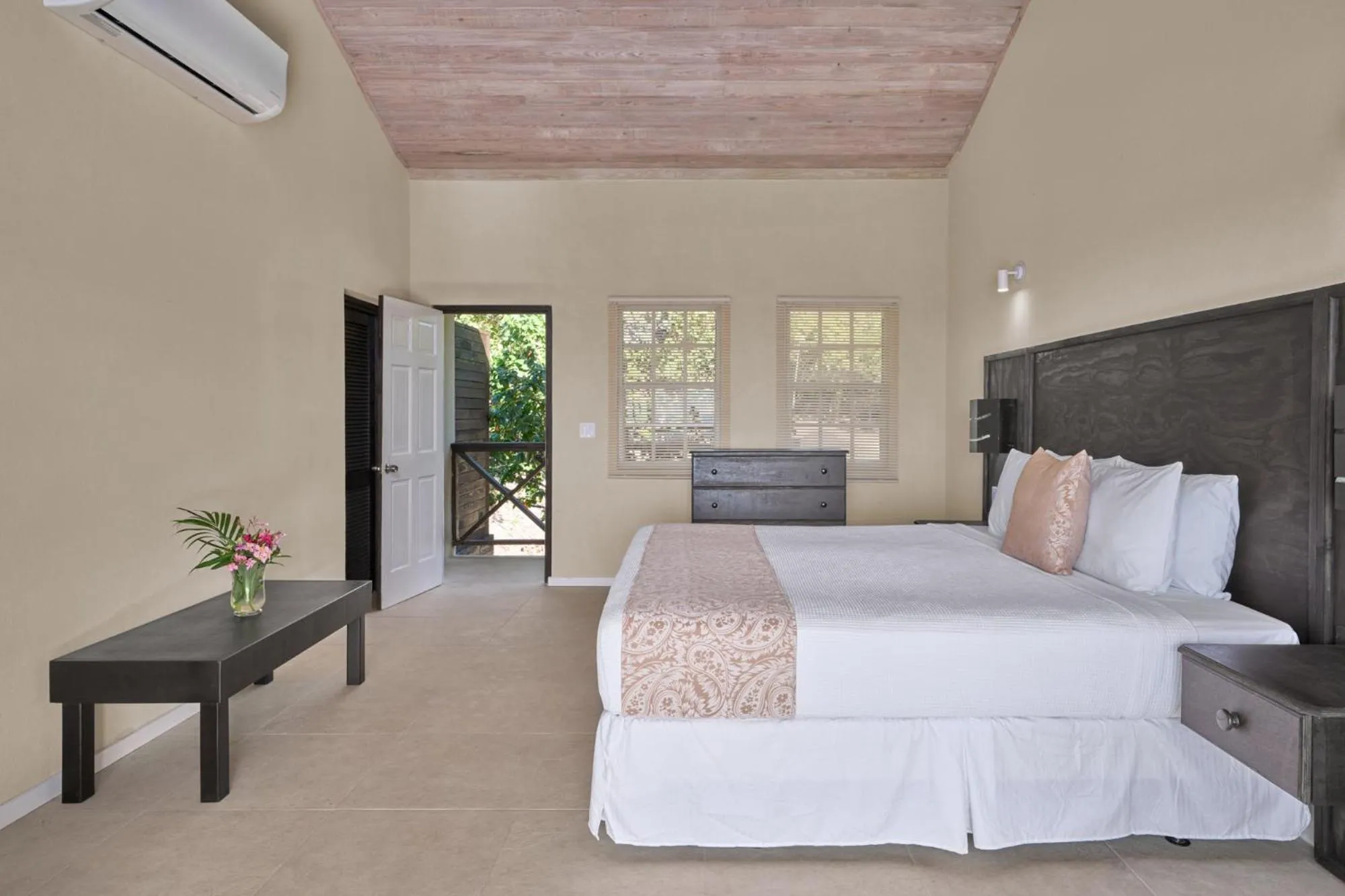 Bed in Hawksbill Resort Antigua - All Inclusive
