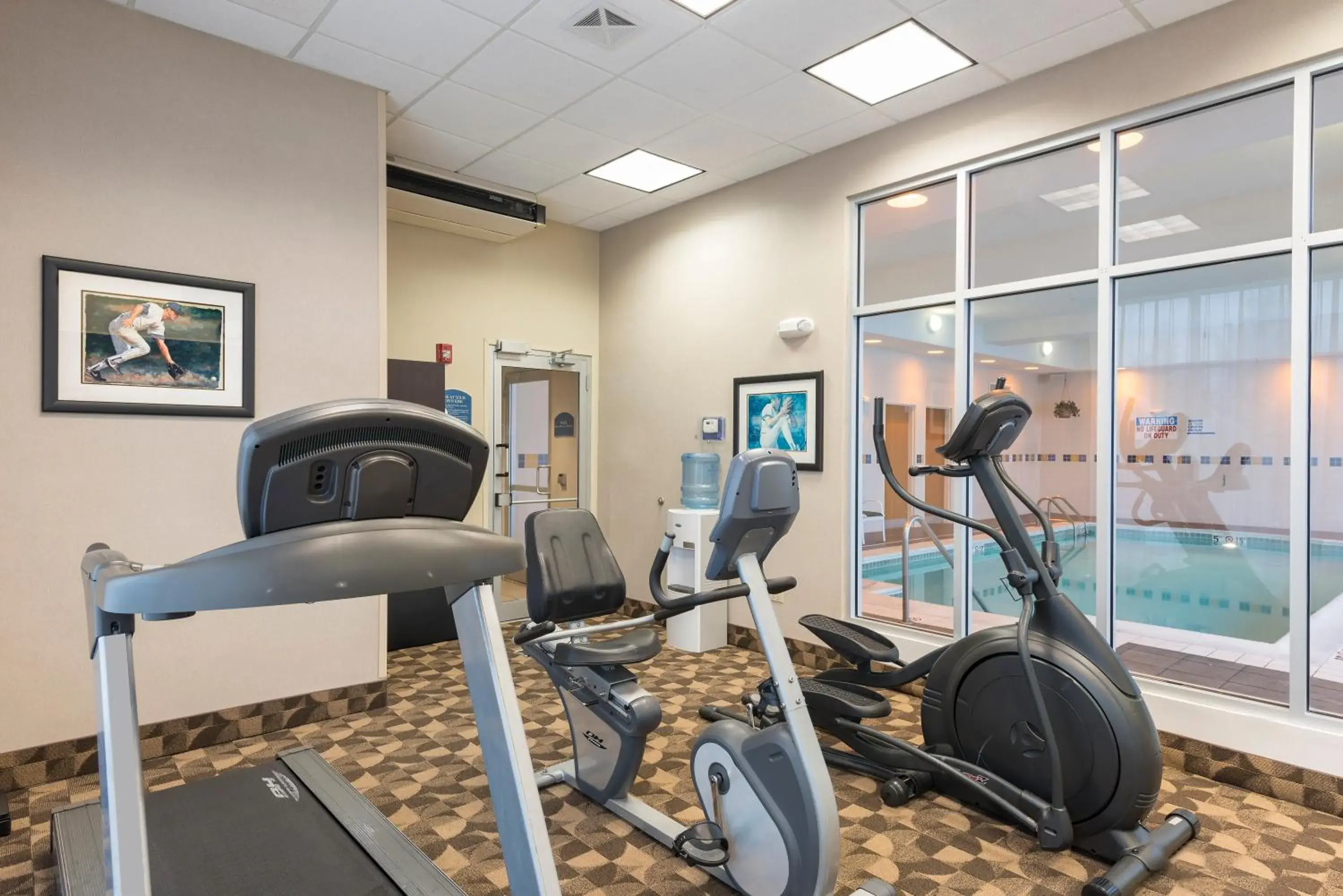 Fitness centre/facilities in Holiday Inn Aurora North - Naperville by IHG Fitness centre/facilities in Holiday Inn Aurora North - Naperville by IHG