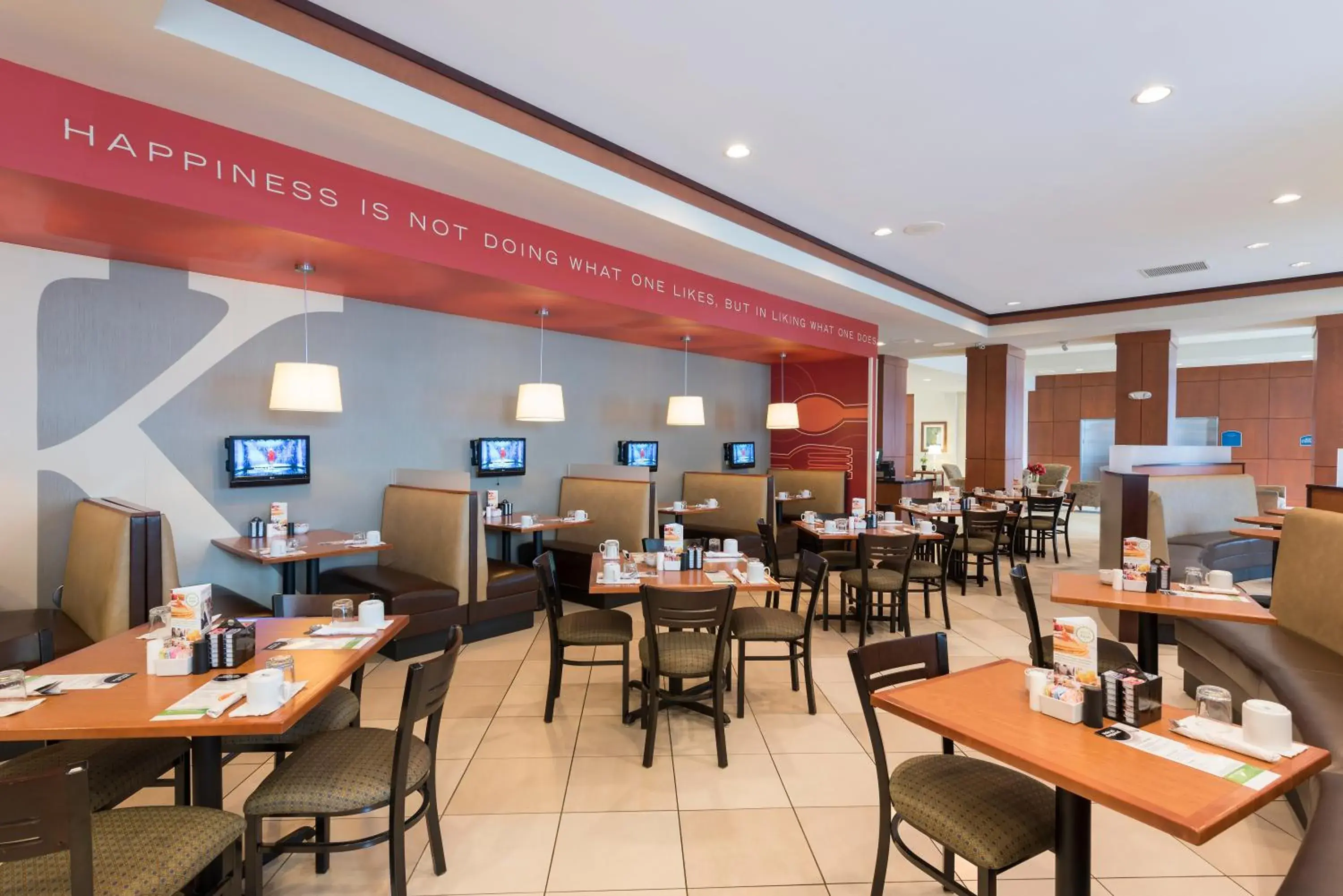 Restaurant/places to eat in Holiday Inn Aurora North - Naperville by IHG Restaurant/places to eat in Holiday Inn Aurora North - Naperville by IHG