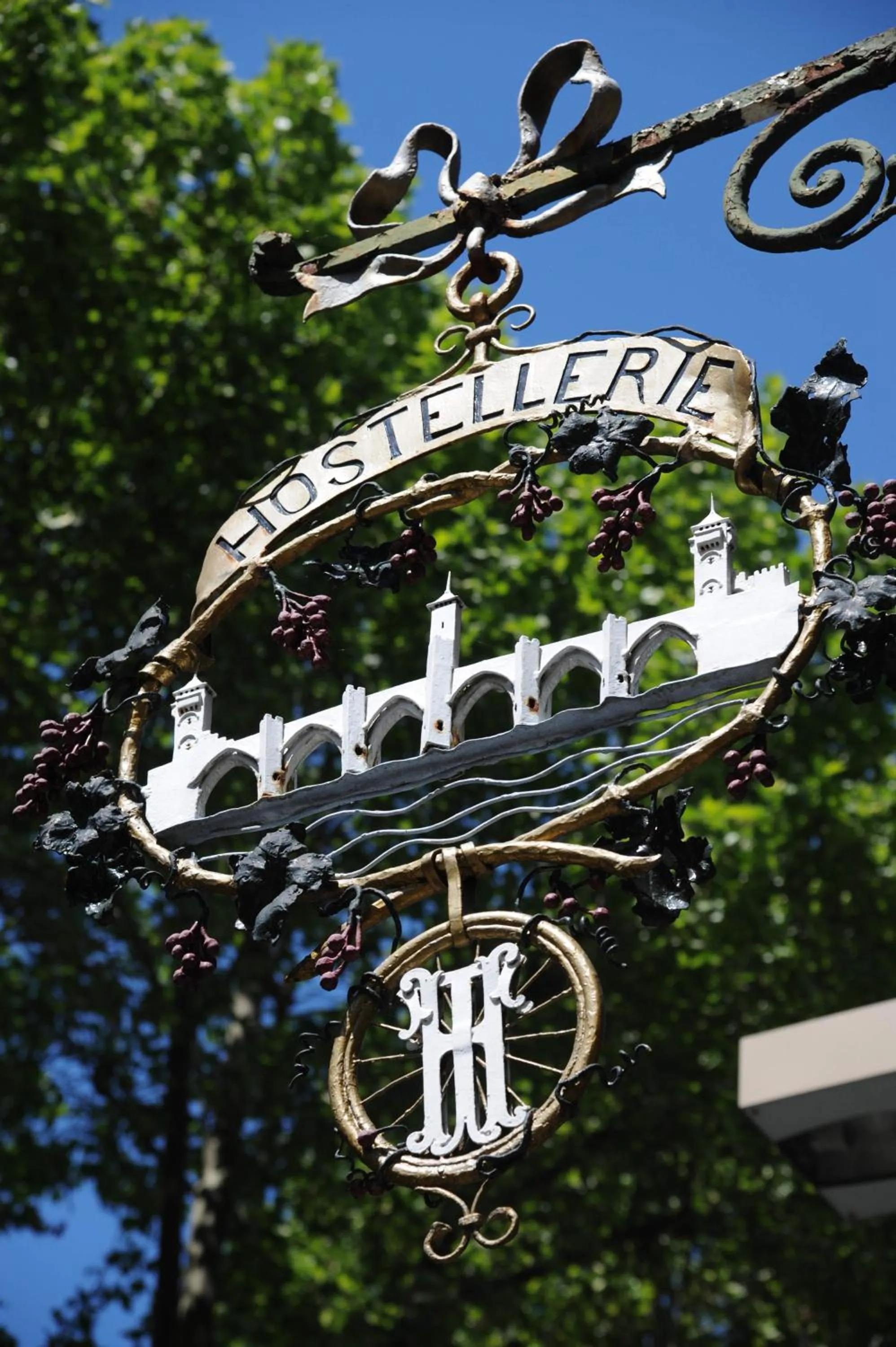 Facade/entrance in Hôtel Terminus
