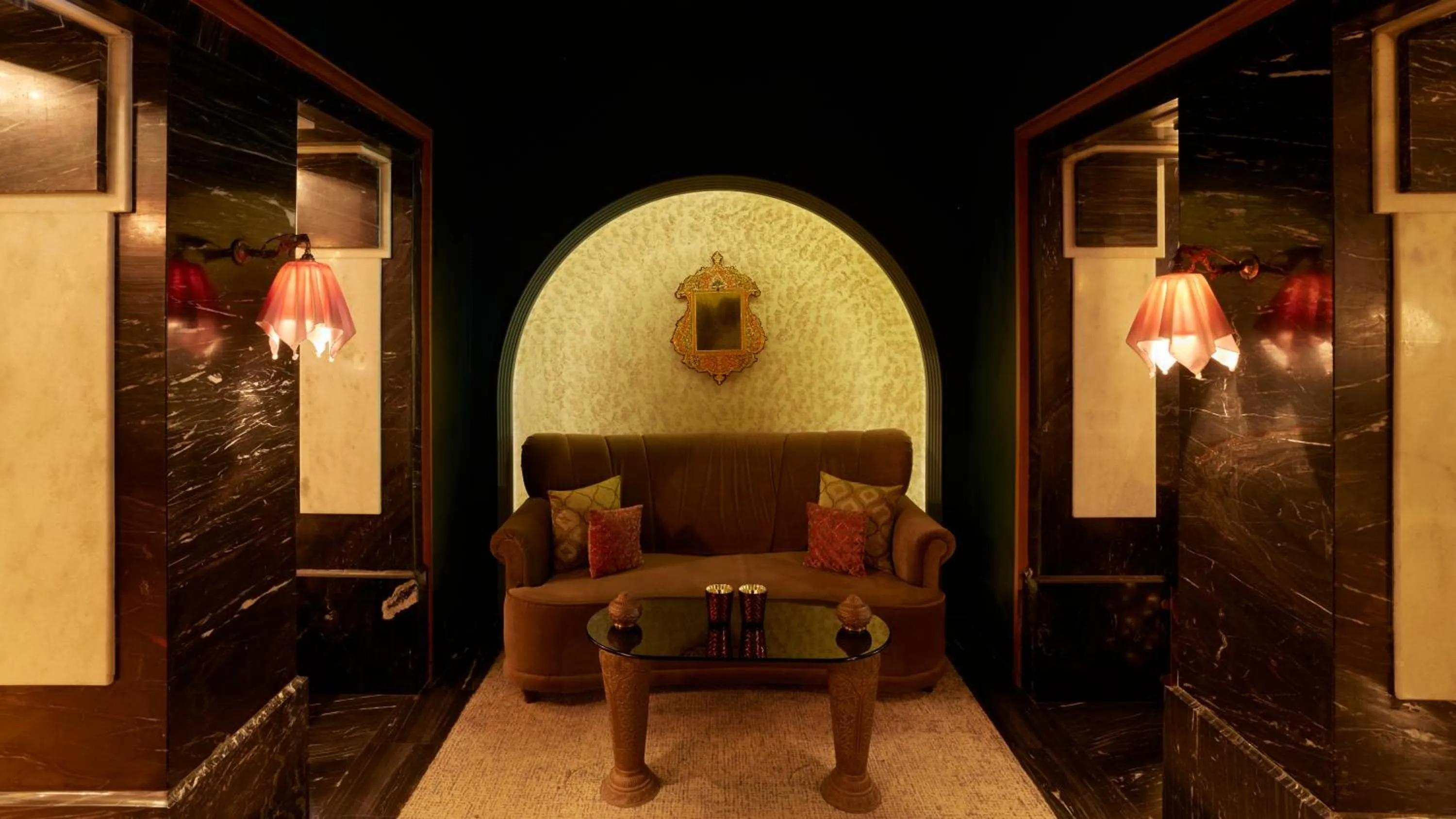 Seating area in Narendra Bhawan