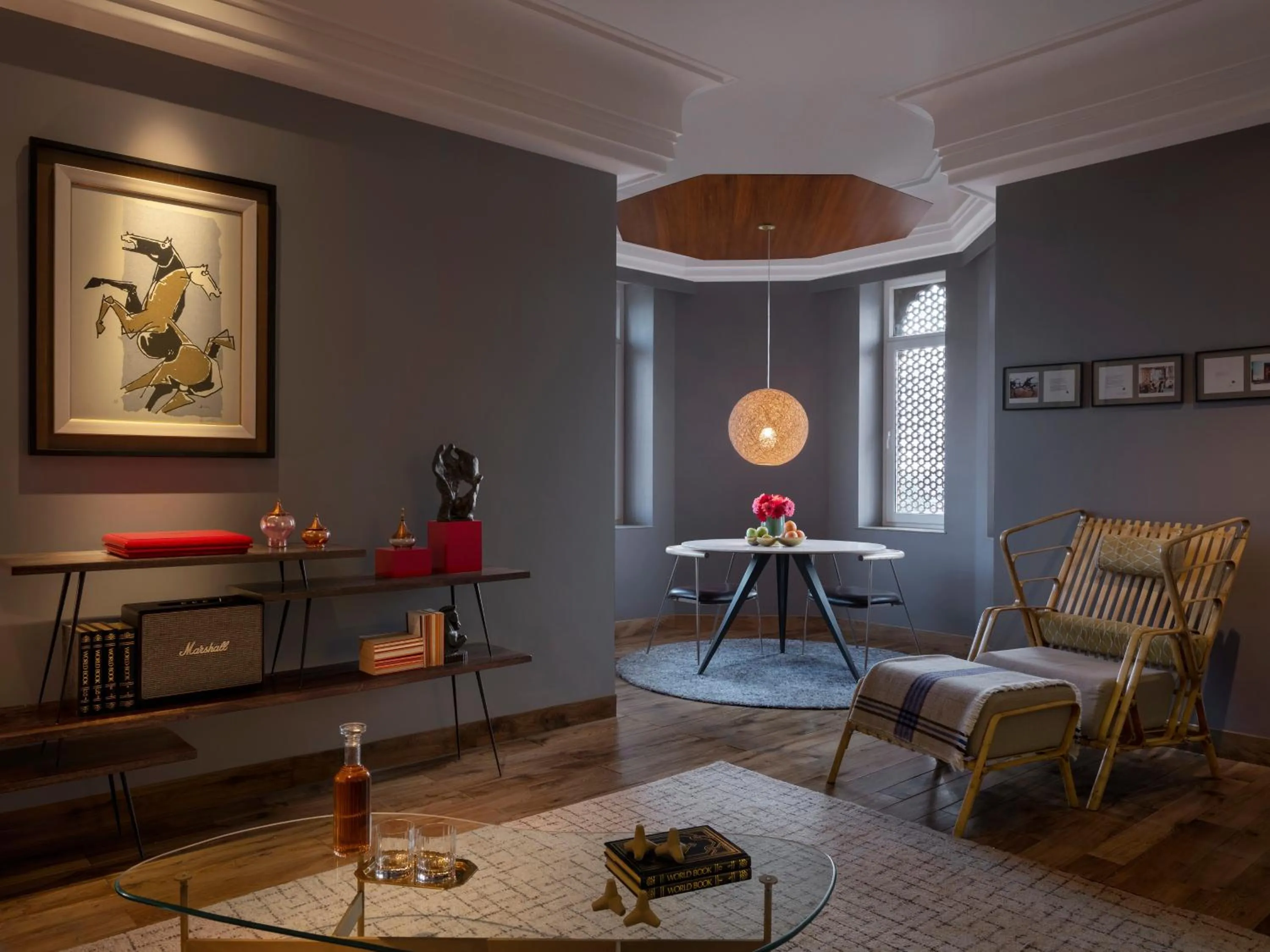 Living room in Narendra Bhawan