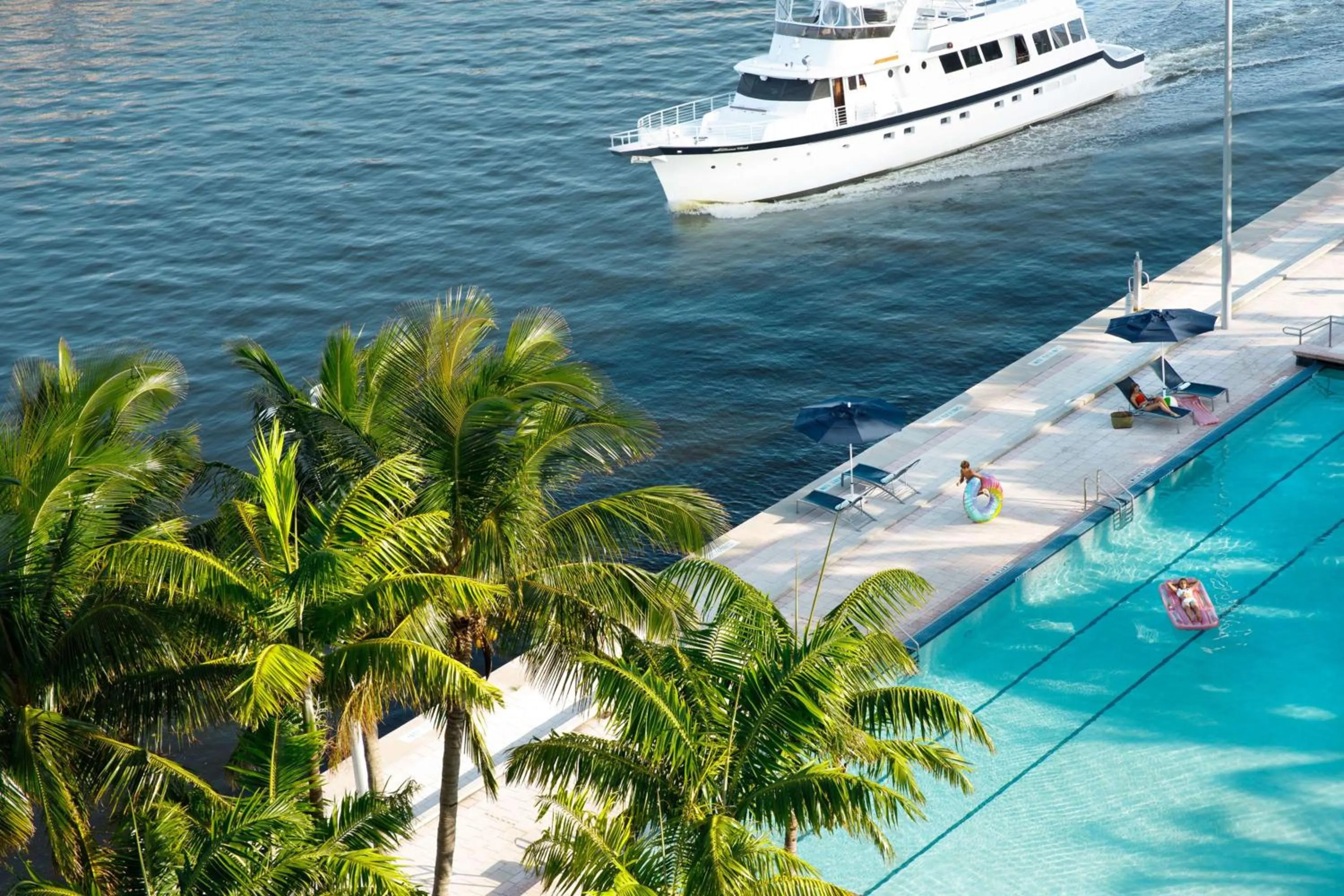 Pool view in DoubleTree Resort Hollywood Beach