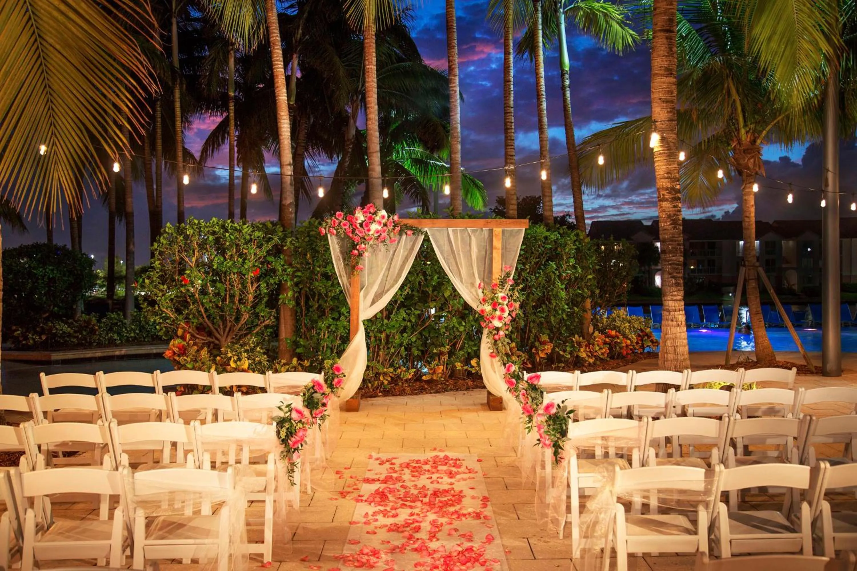 Pool view in DoubleTree Resort Hollywood Beach