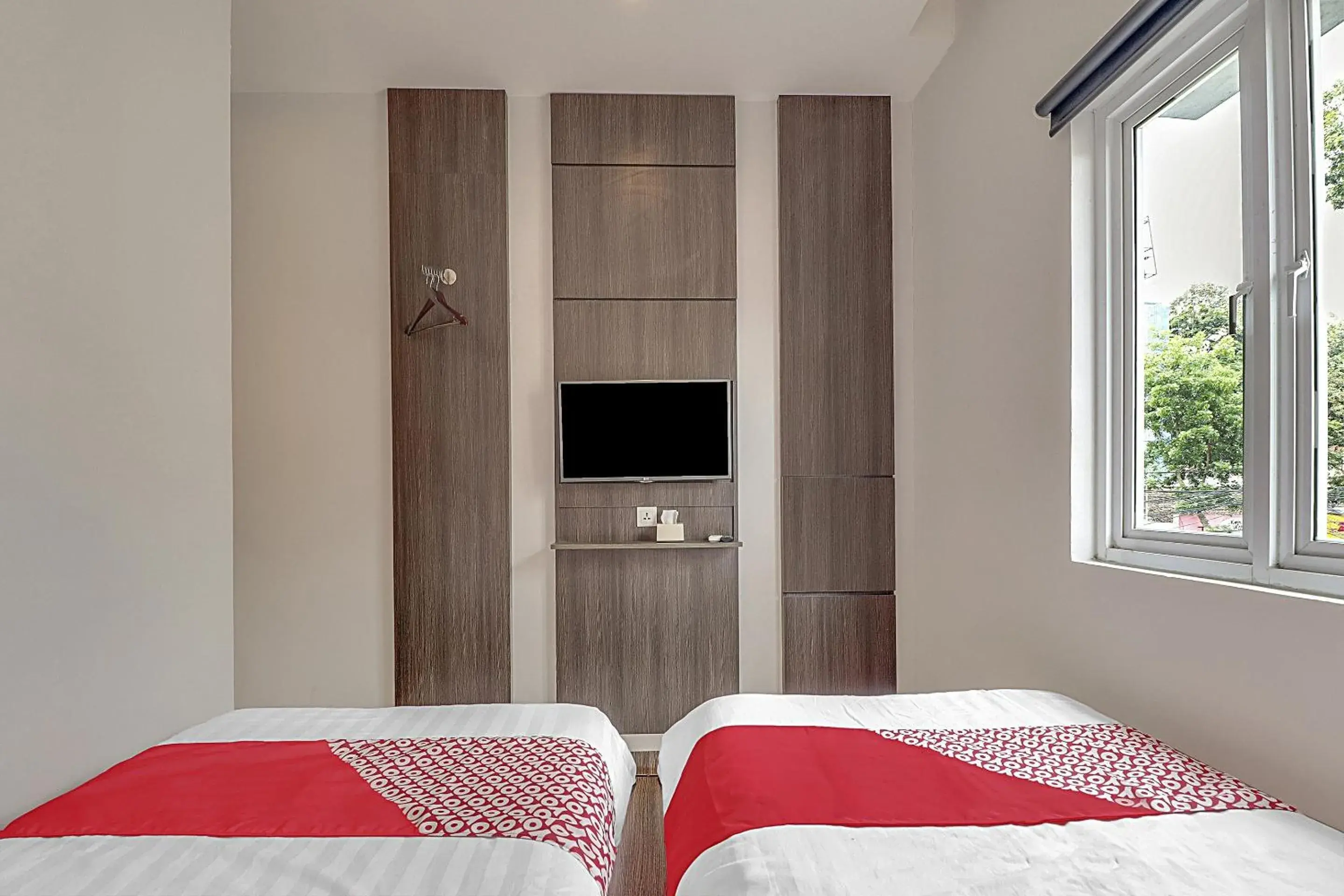 Bedroom, Bed in Collection O Cihampelas Near Ciwalk Formerly Regia Cihampelas Bedroom, Bed in Collection O Cihampelas Near Ciwalk Formerly Regia Cihampelas