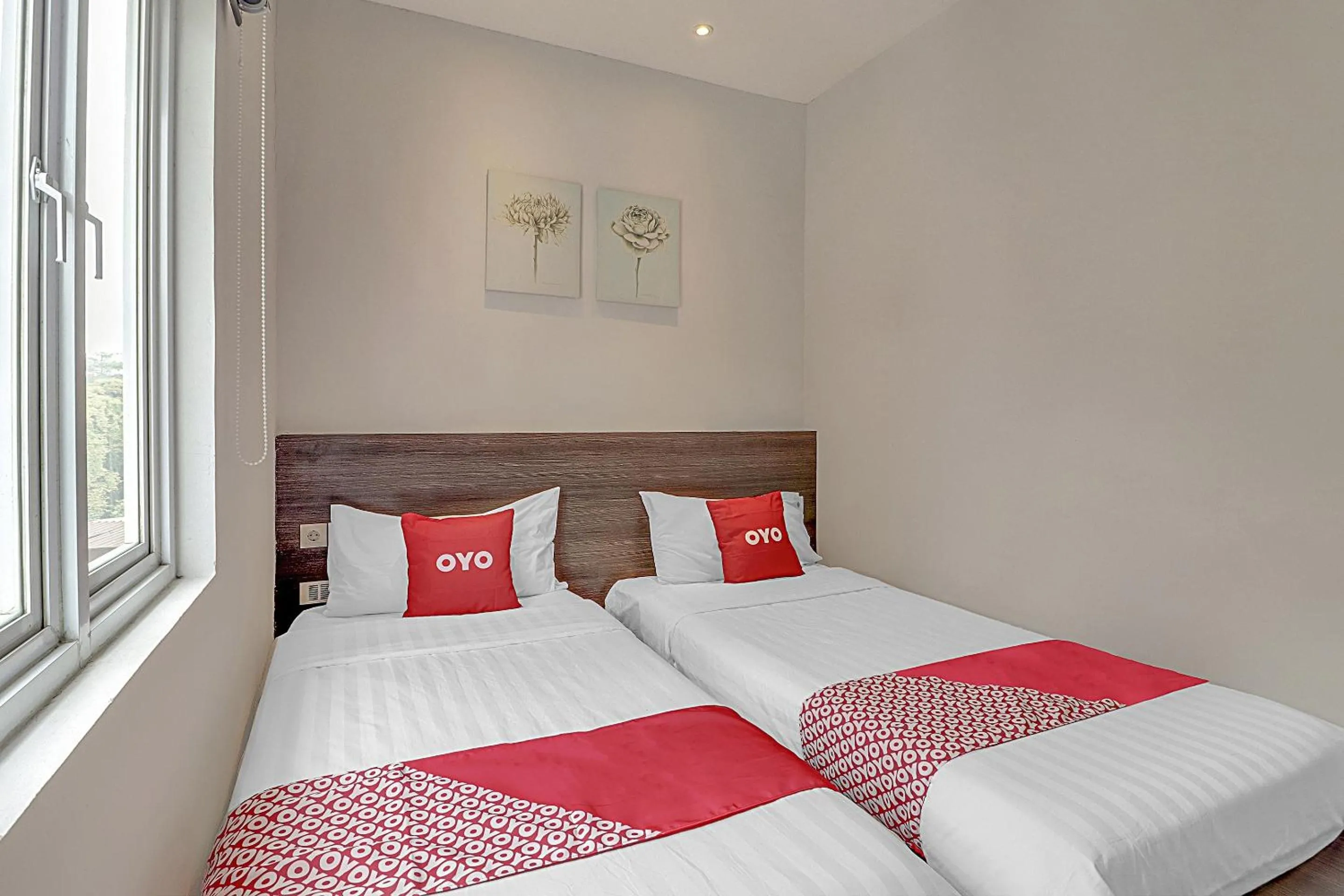 Bedroom, Bed in Collection O Cihampelas Near Ciwalk Formerly Regia Cihampelas