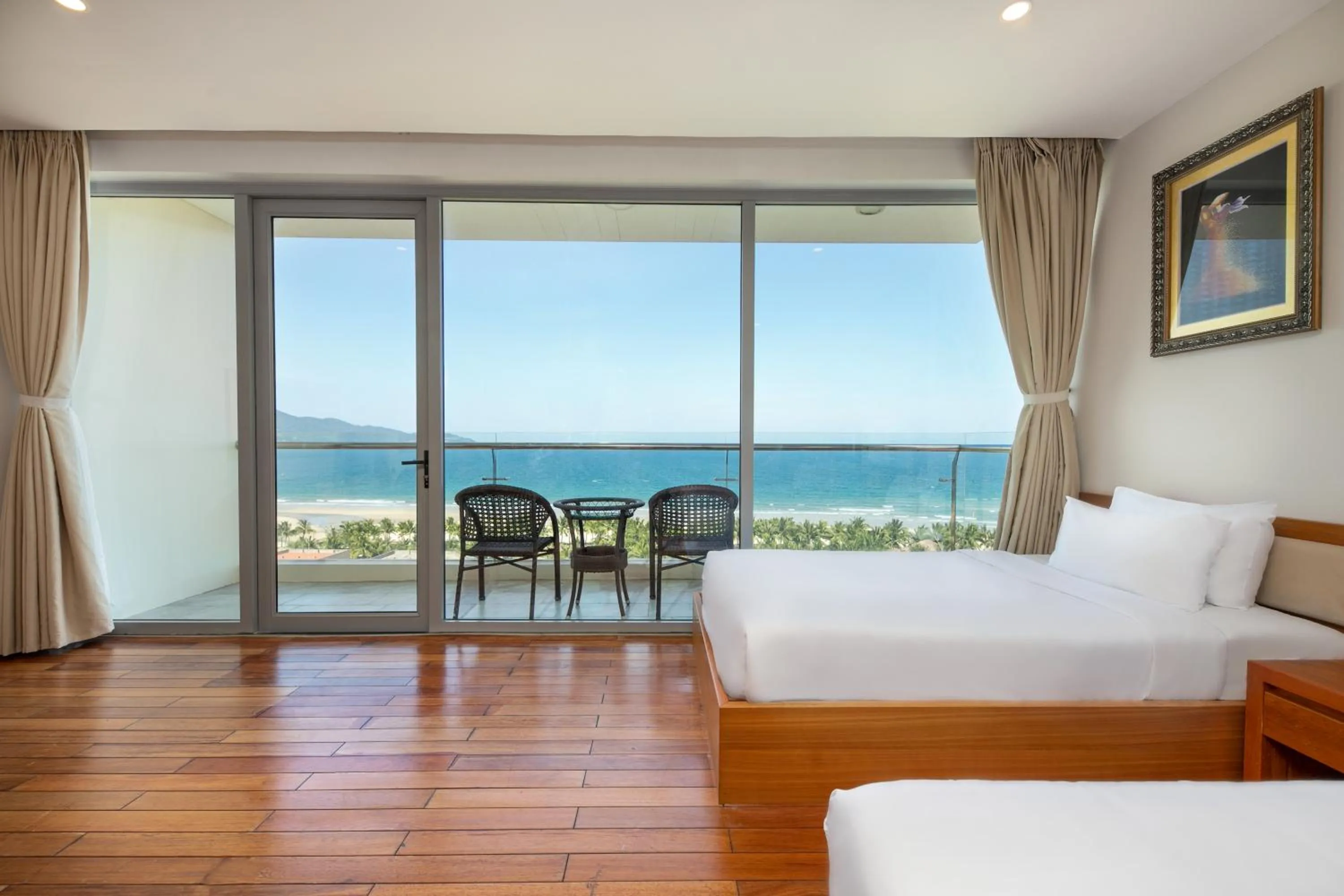 Balcony/Terrace, Bed in Sekong Hotel Da Nang