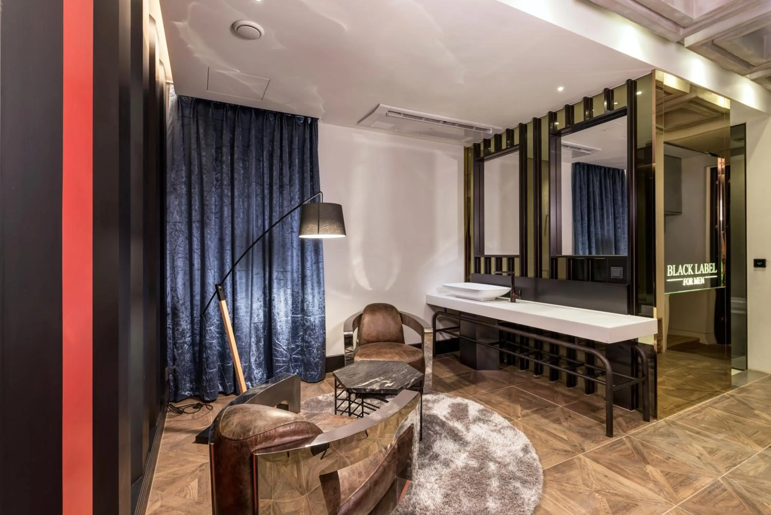 Decorative detail in Hotel The Designers Kondae