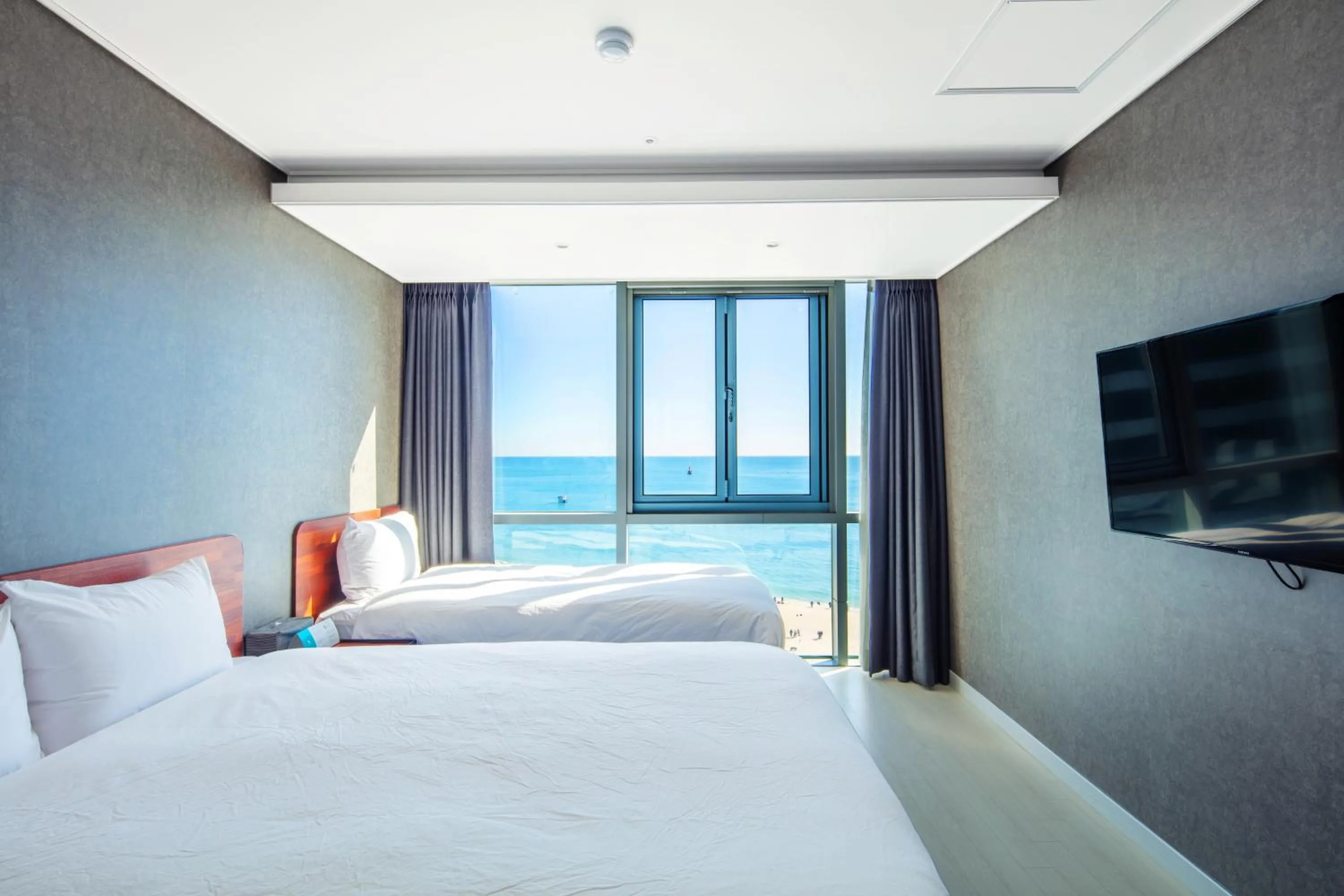 Decorative detail, Bed in Elysia Boutique Hotel