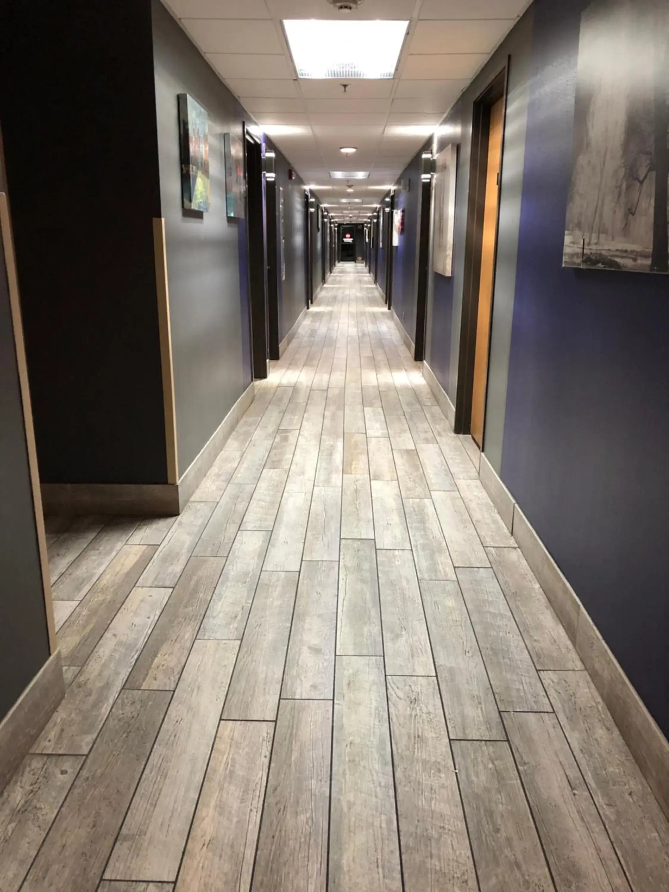 Lobby or reception in Super 8 by Wyndham Bedford DFW Airport West Lobby or reception in Super 8 by Wyndham Bedford DFW Airport West