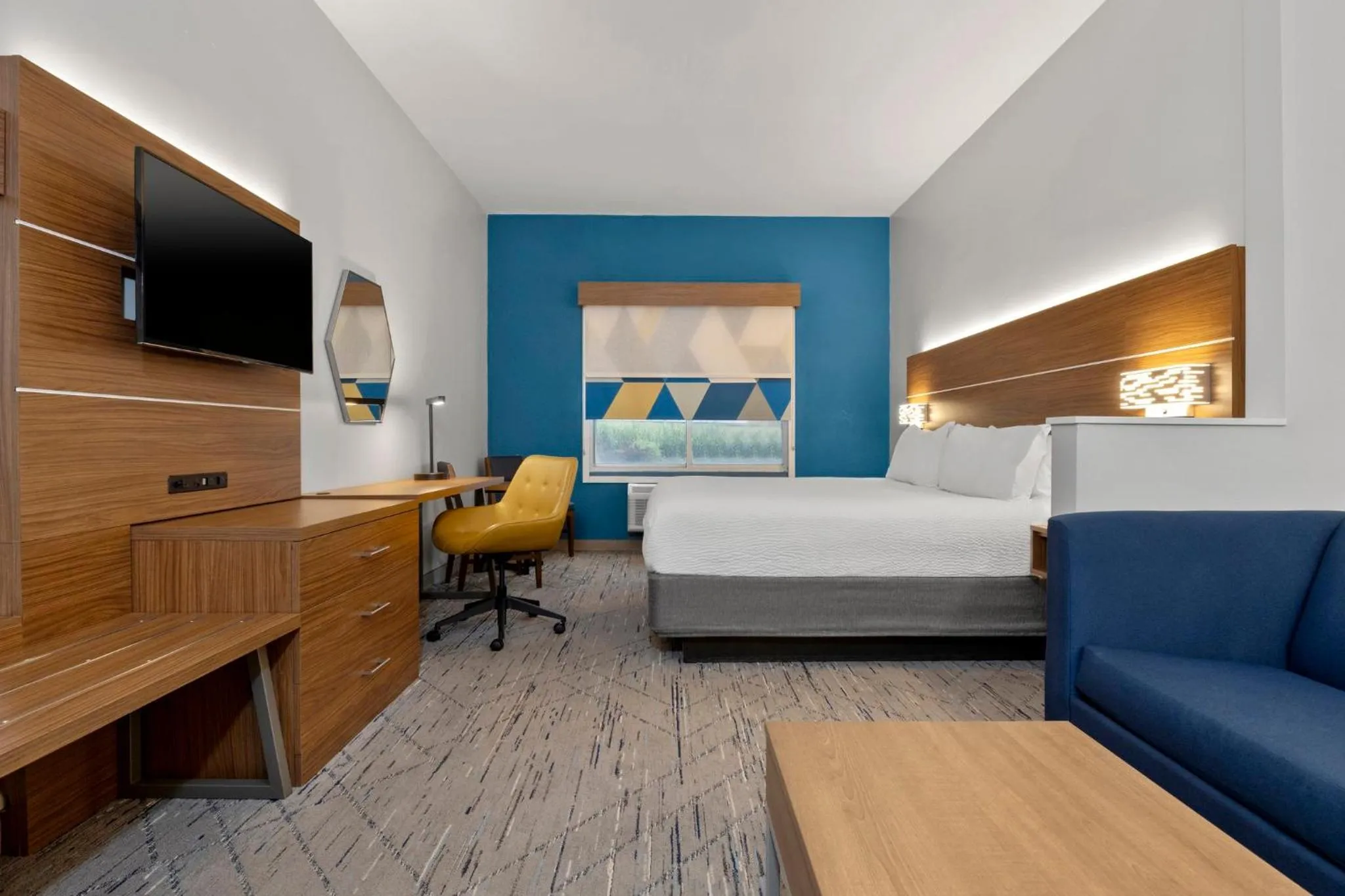 Photo of the whole room, Bed in Holiday Inn Express Hotel & Suites West Coxsackie by IHG