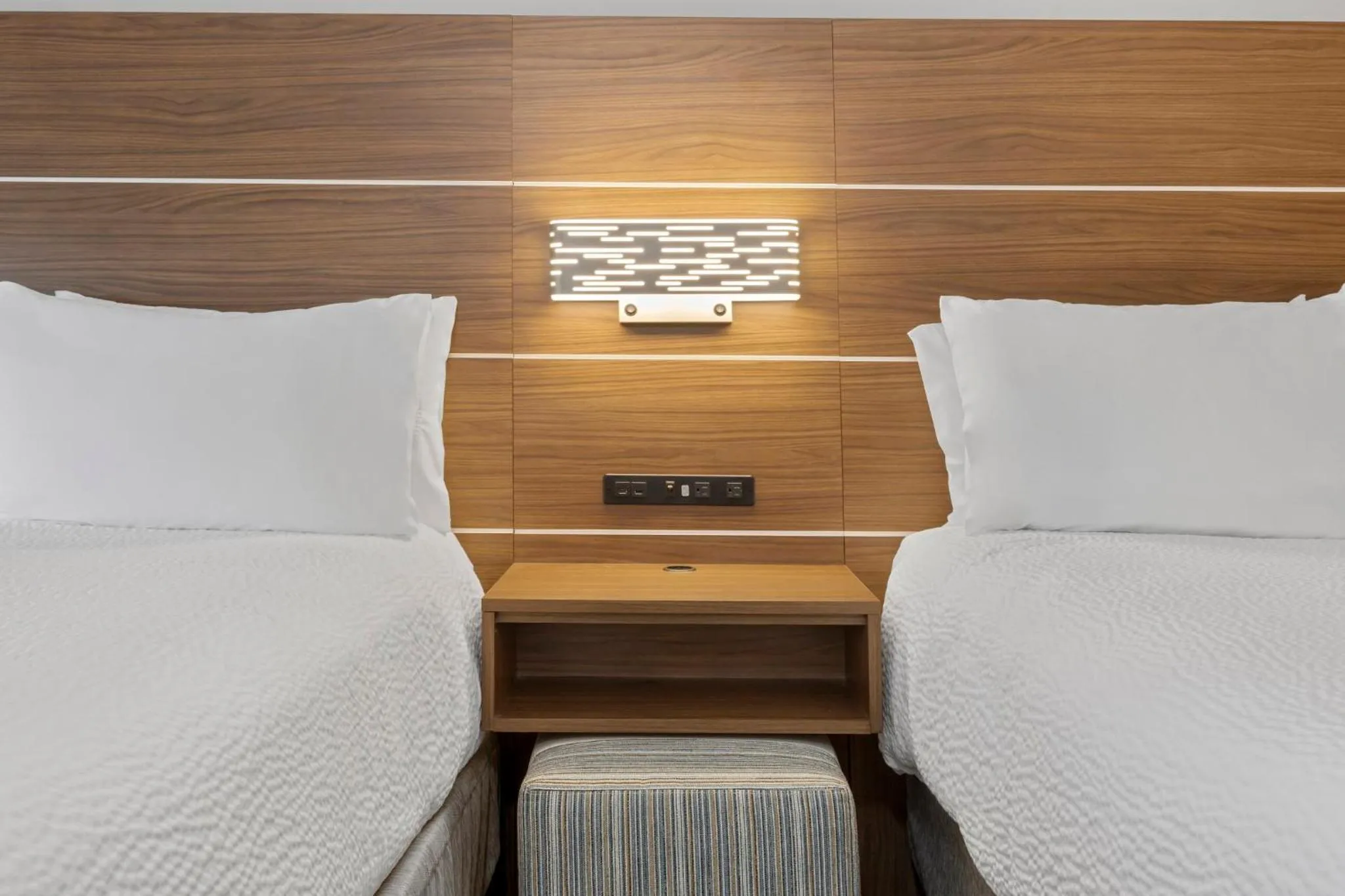 Photo of the whole room, Bed in Holiday Inn Express Hotel & Suites West Coxsackie by IHG