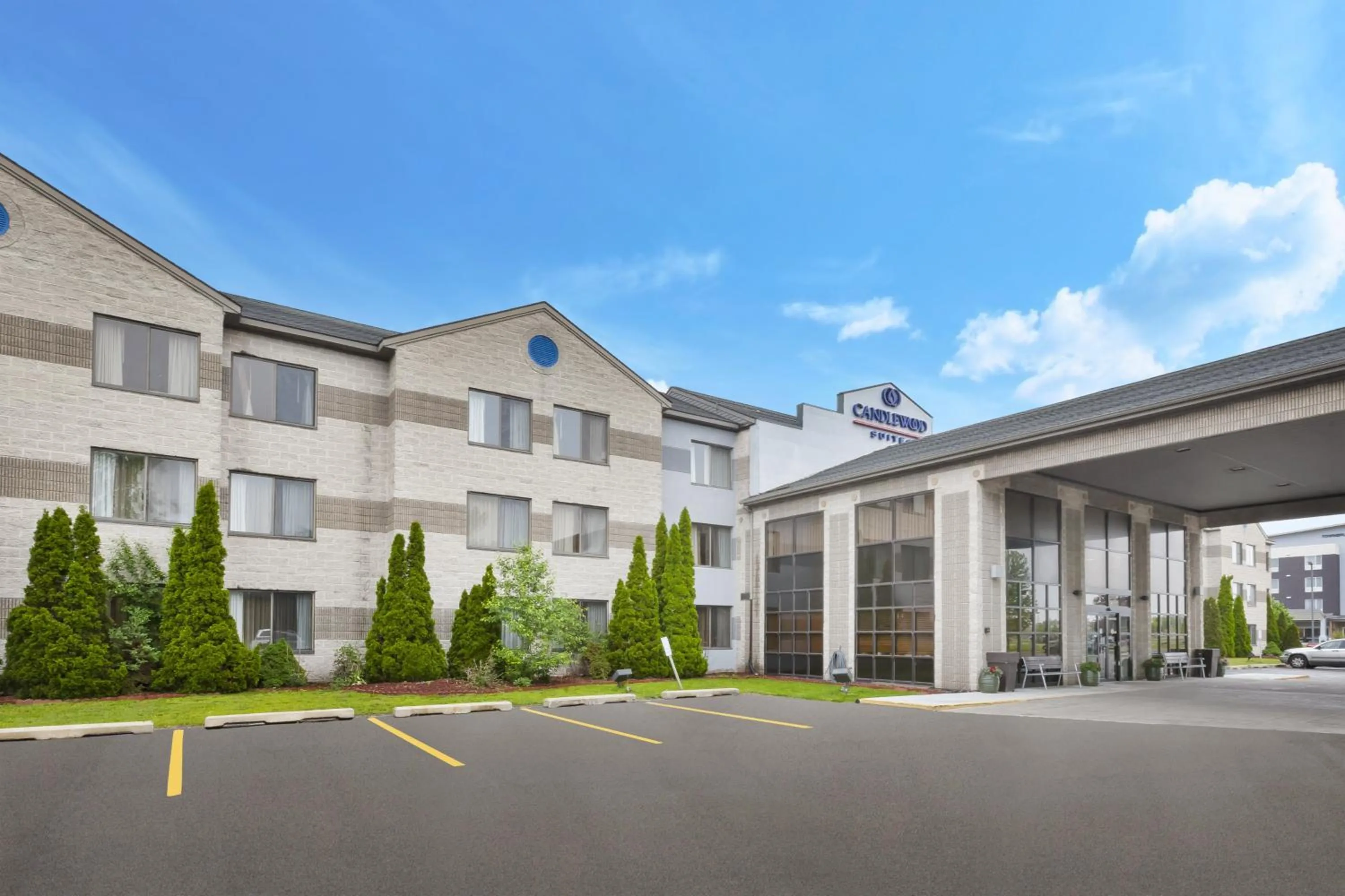 Property building in Candlewood Suites Grand Rapids Airport by IHG