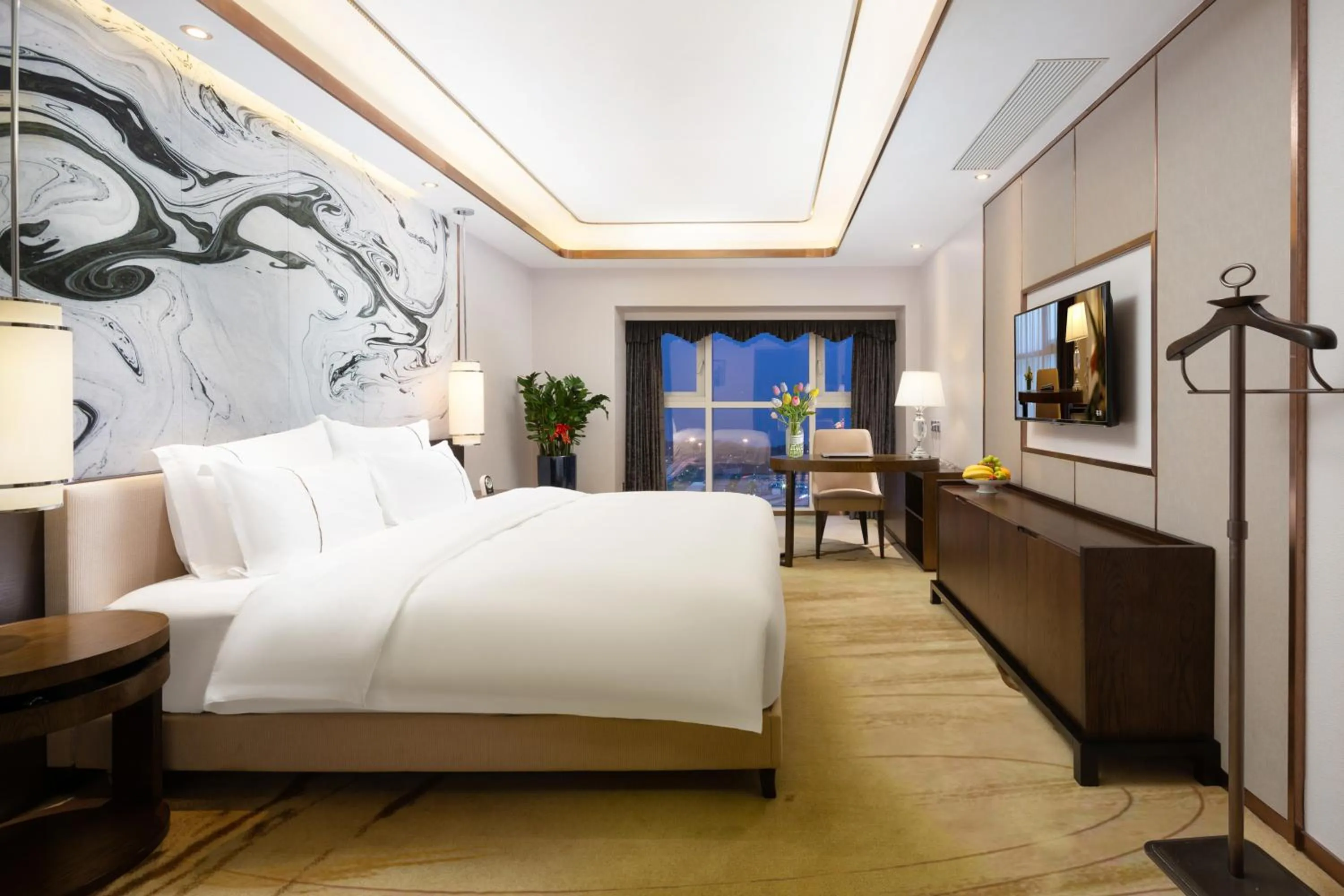 Bed in Shenzhen Bay Hisoar Hotel