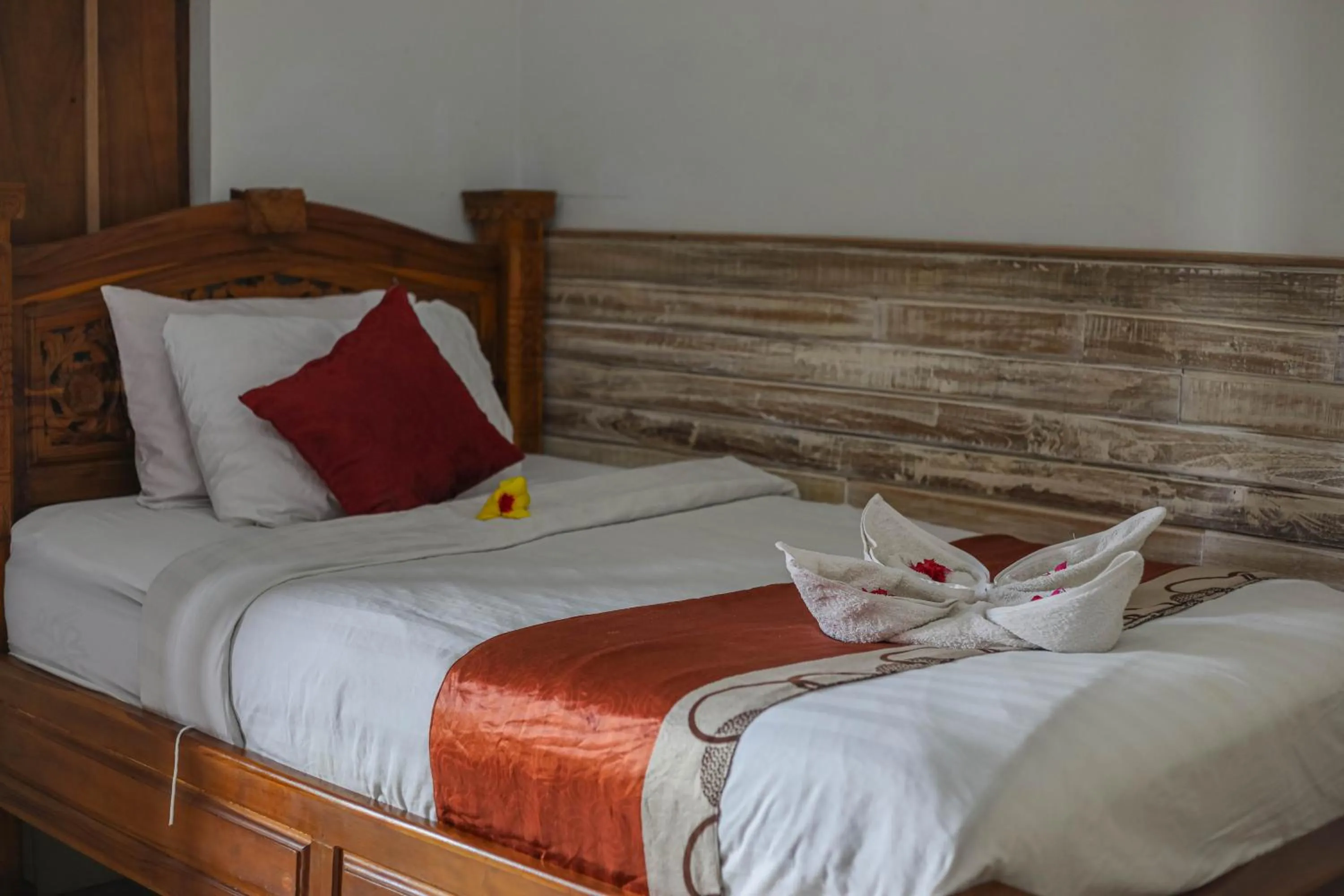 Photo of the whole room, Bed in Manta Cottages with Sea View
