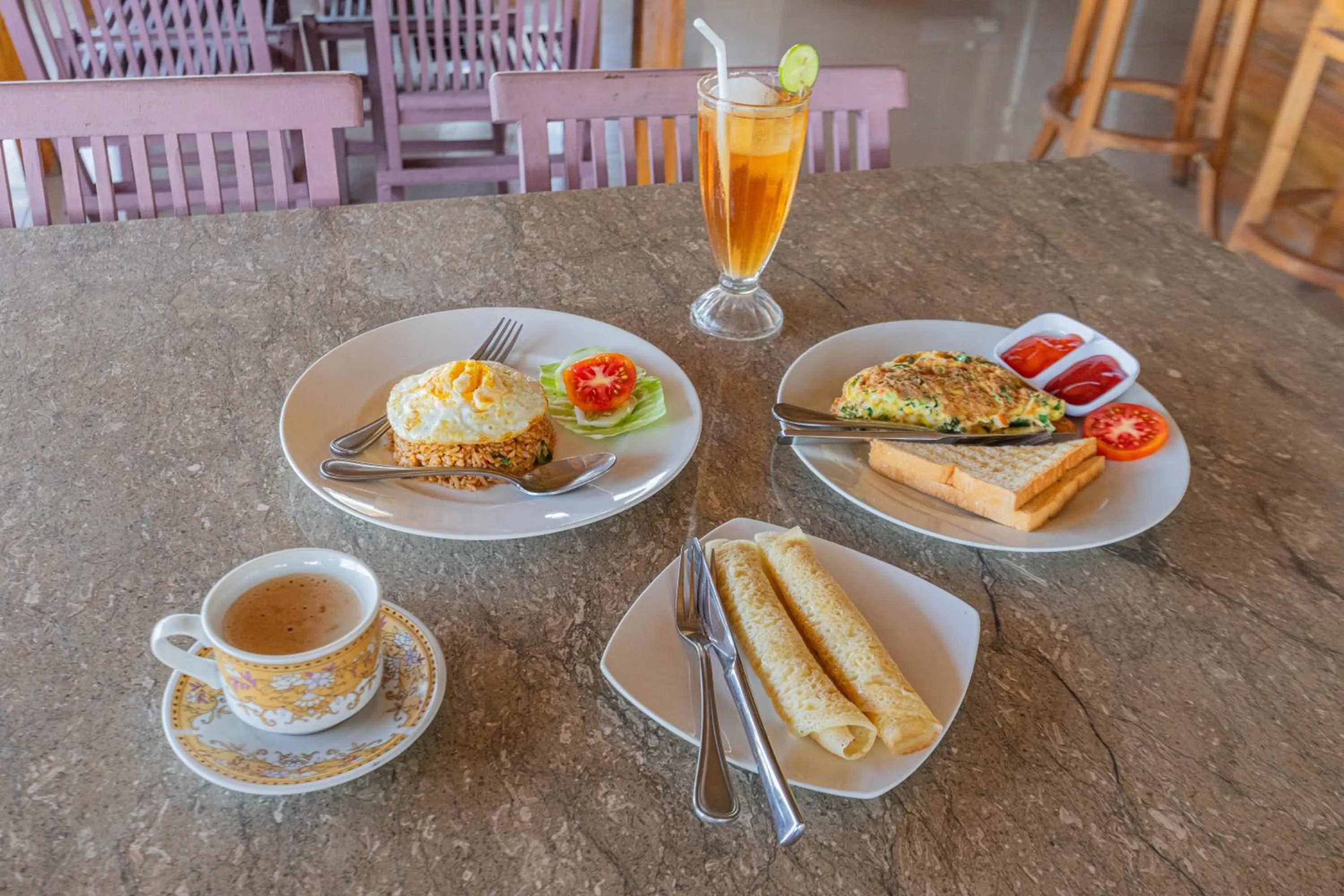 Breakfast in Manta Cottages with Sea View