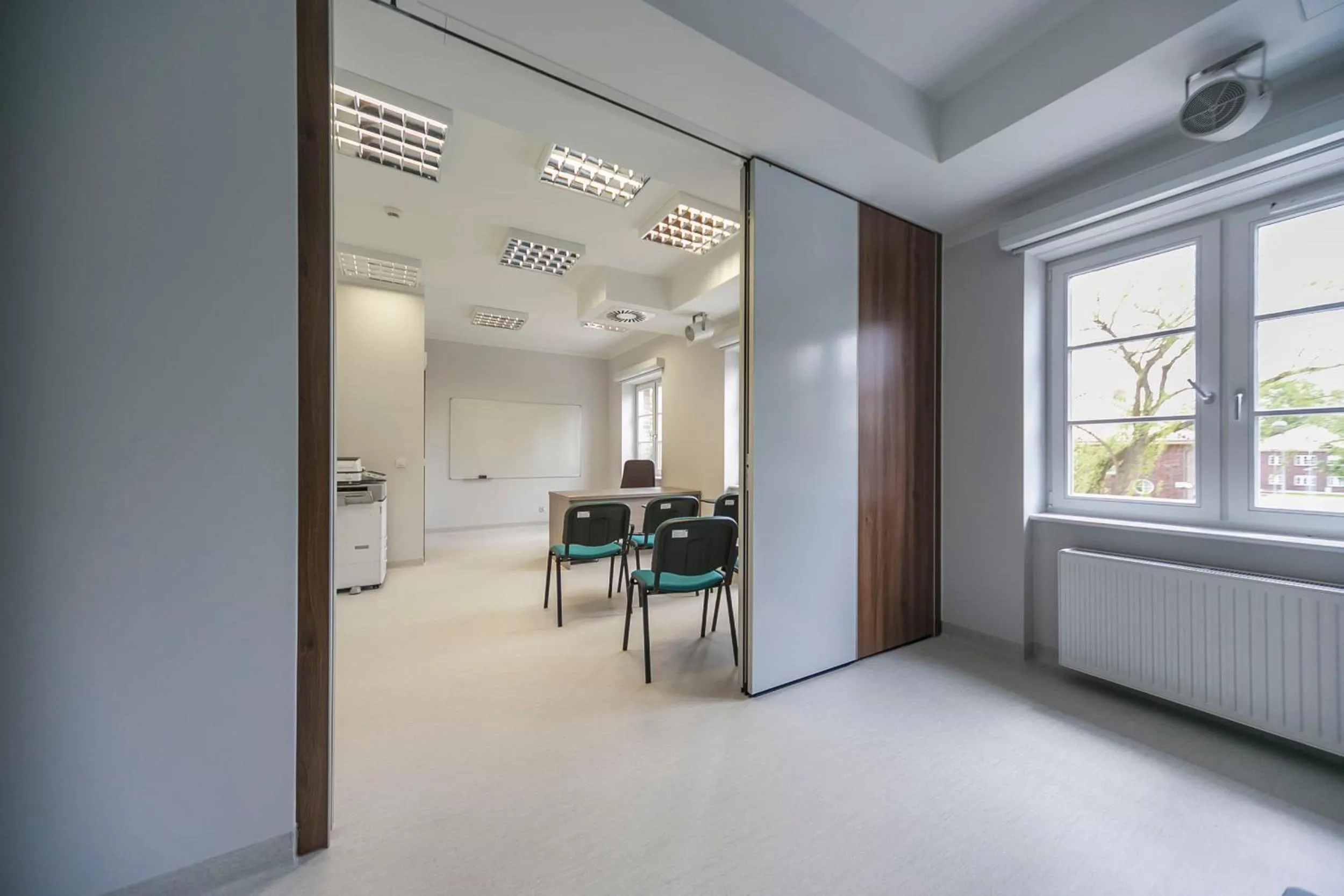 Business facilities in Centrum Żeglarskie