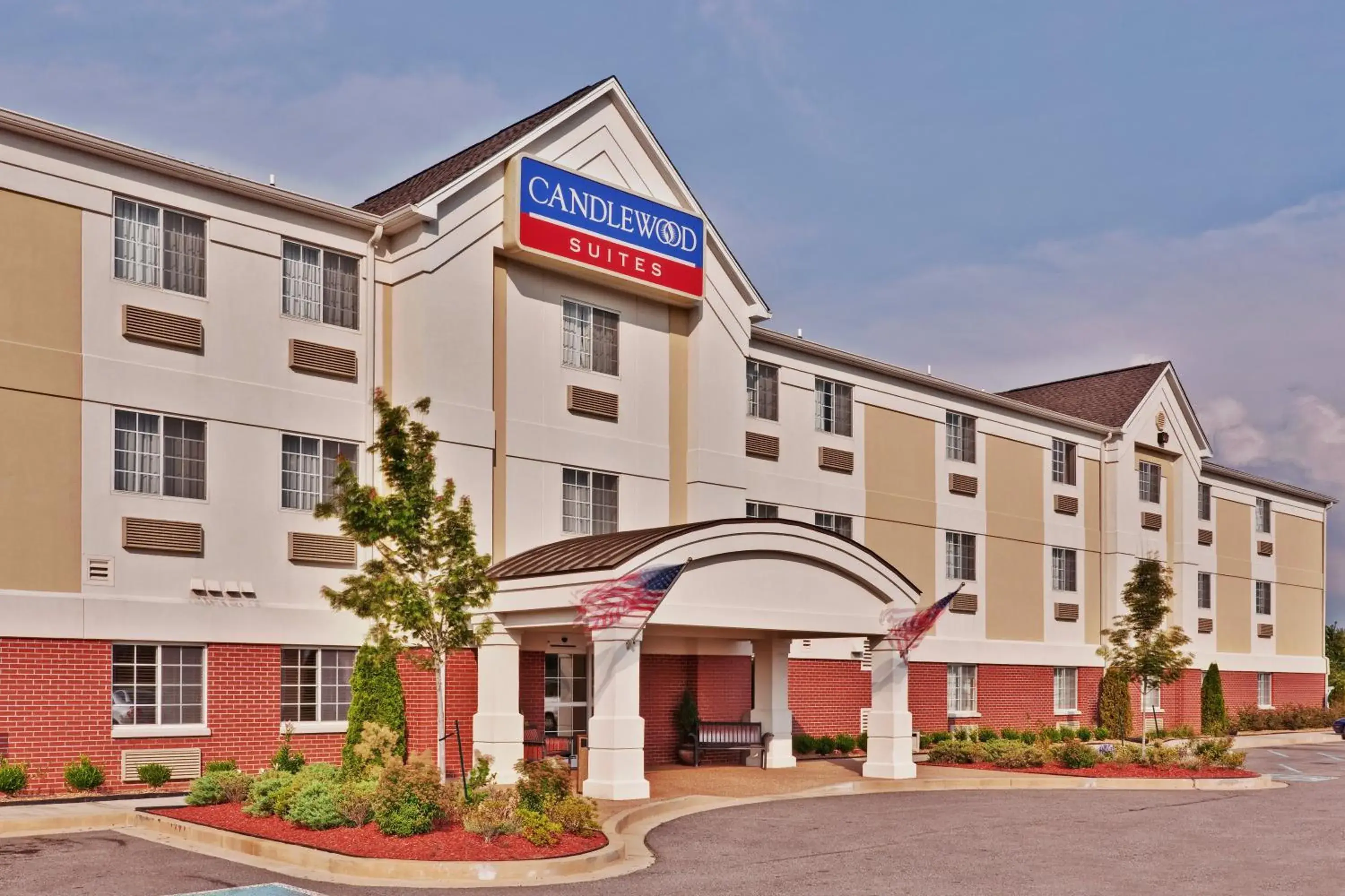 Property building in Candlewood Suites Olive Branch by IHG Property building in Candlewood Suites Olive Branch by IHG