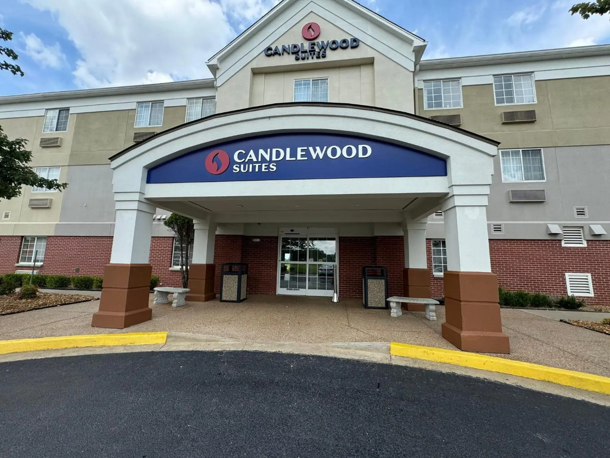 Property building in Candlewood Suites Olive Branch by IHG Property building in Candlewood Suites Olive Branch by IHG