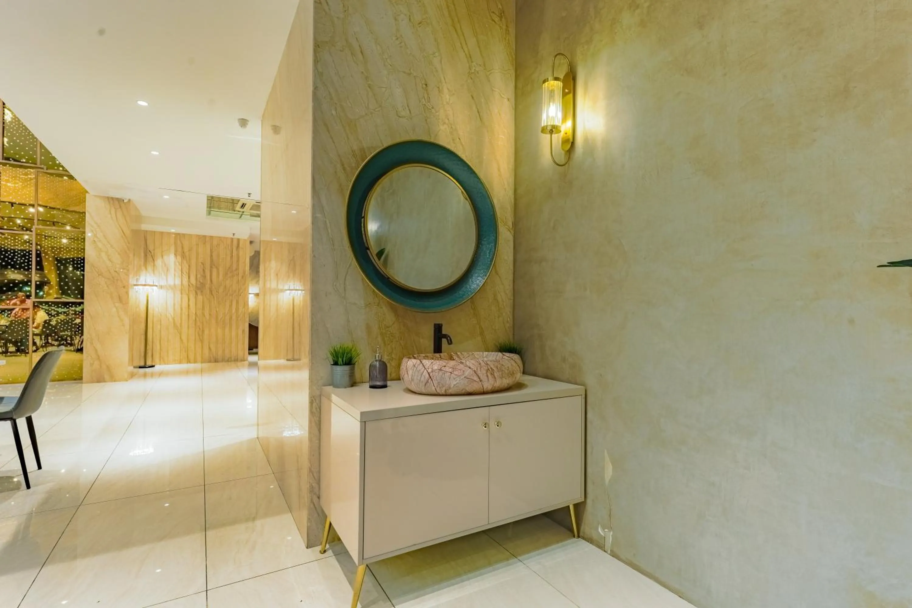 Restaurant/places to eat in Lazdana Hotel Kuala Lumpur