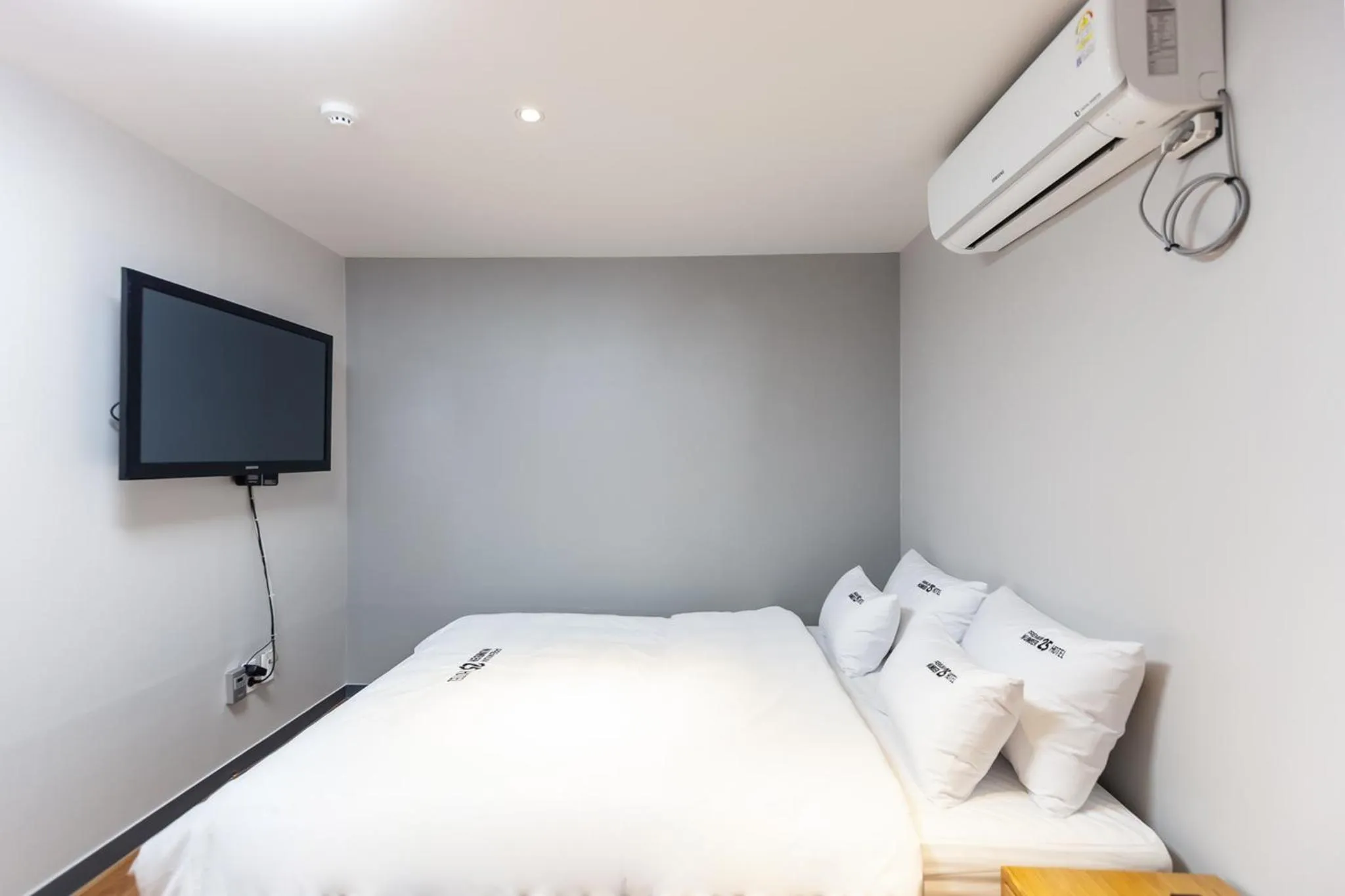 Bed in No.25 Hotel Busan Seomyeon Station