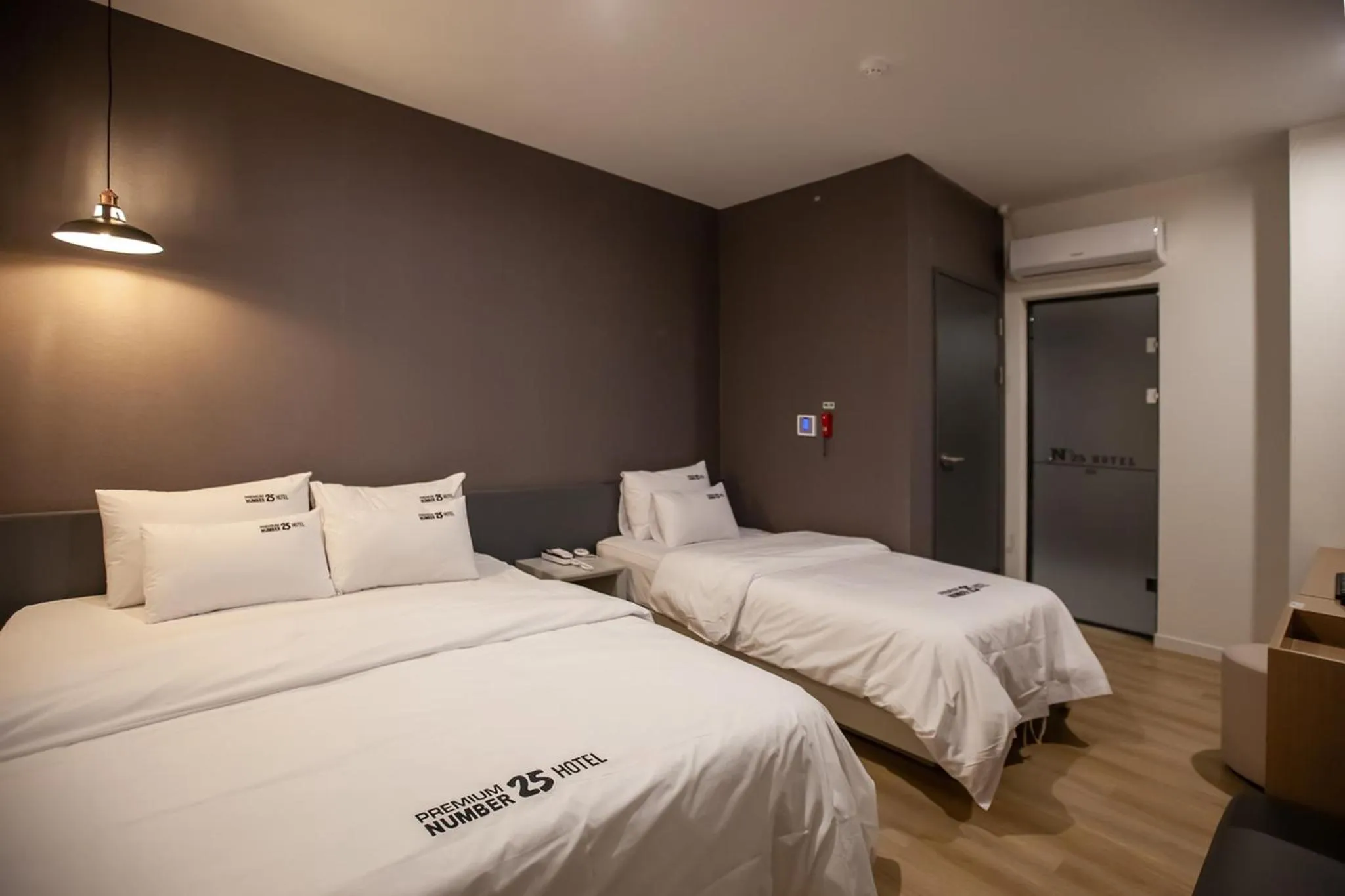 Bed in No.25 Hotel Busan Seomyeon Station