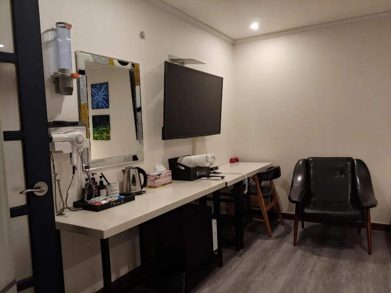 TV and multimedia in No.25 Hotel Busan Seomyeon Station