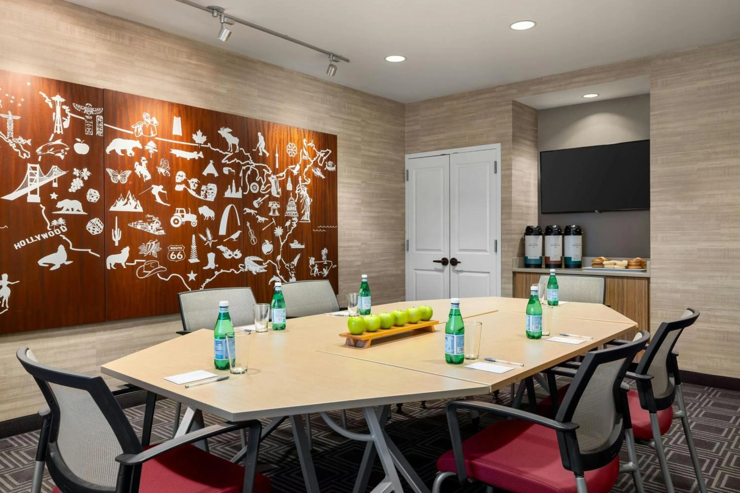 Meeting/conference room in TownePlace Suites by Marriott Auburn University Area