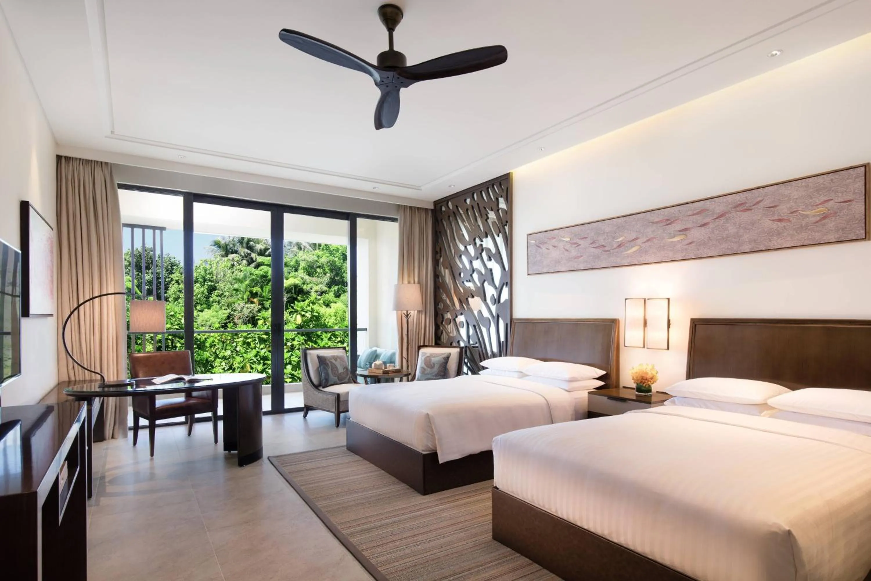 Photo of the whole room, Bed in Marriott Resort Xiangshui Bay