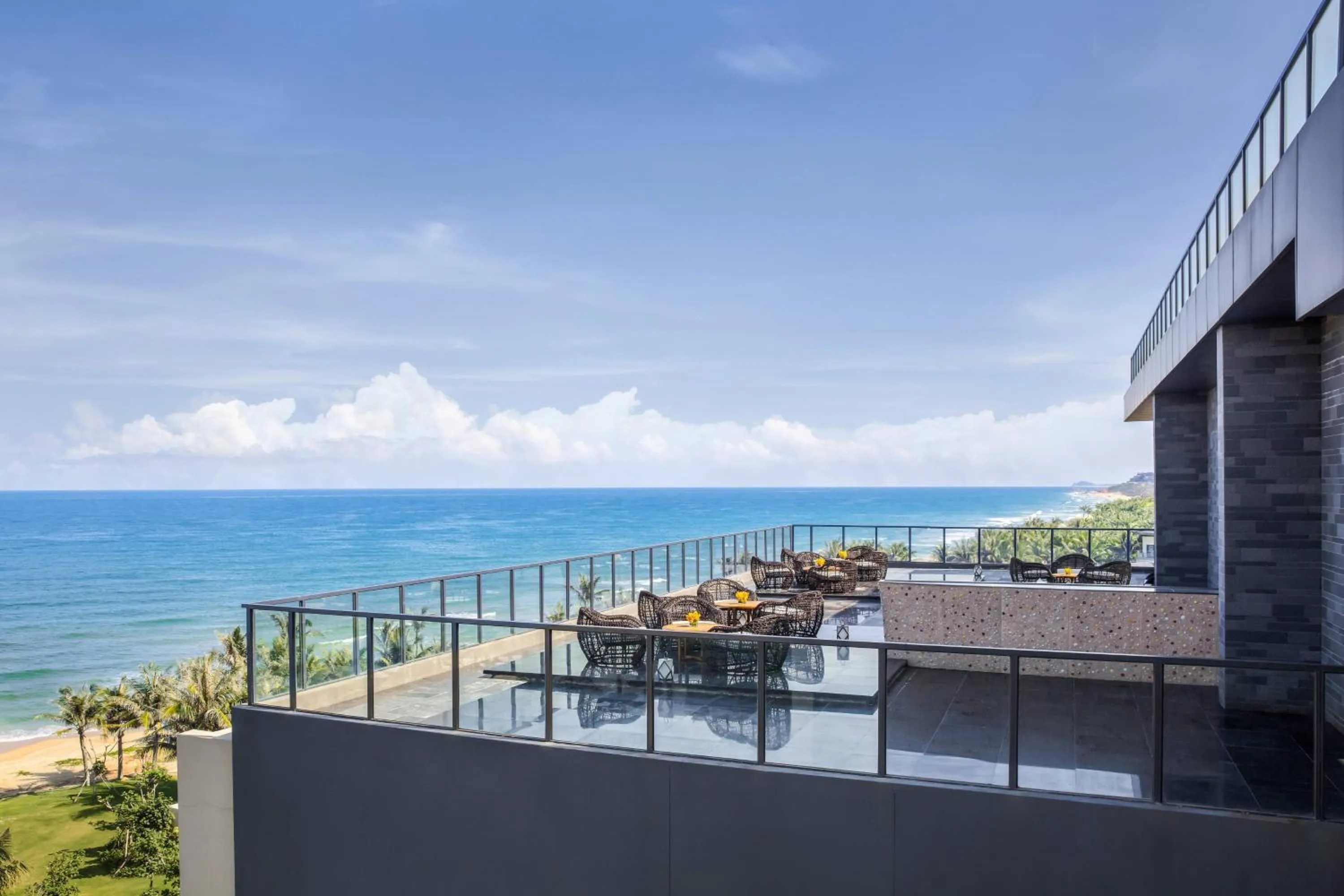 Lounge or bar in Marriott Resort Xiangshui Bay