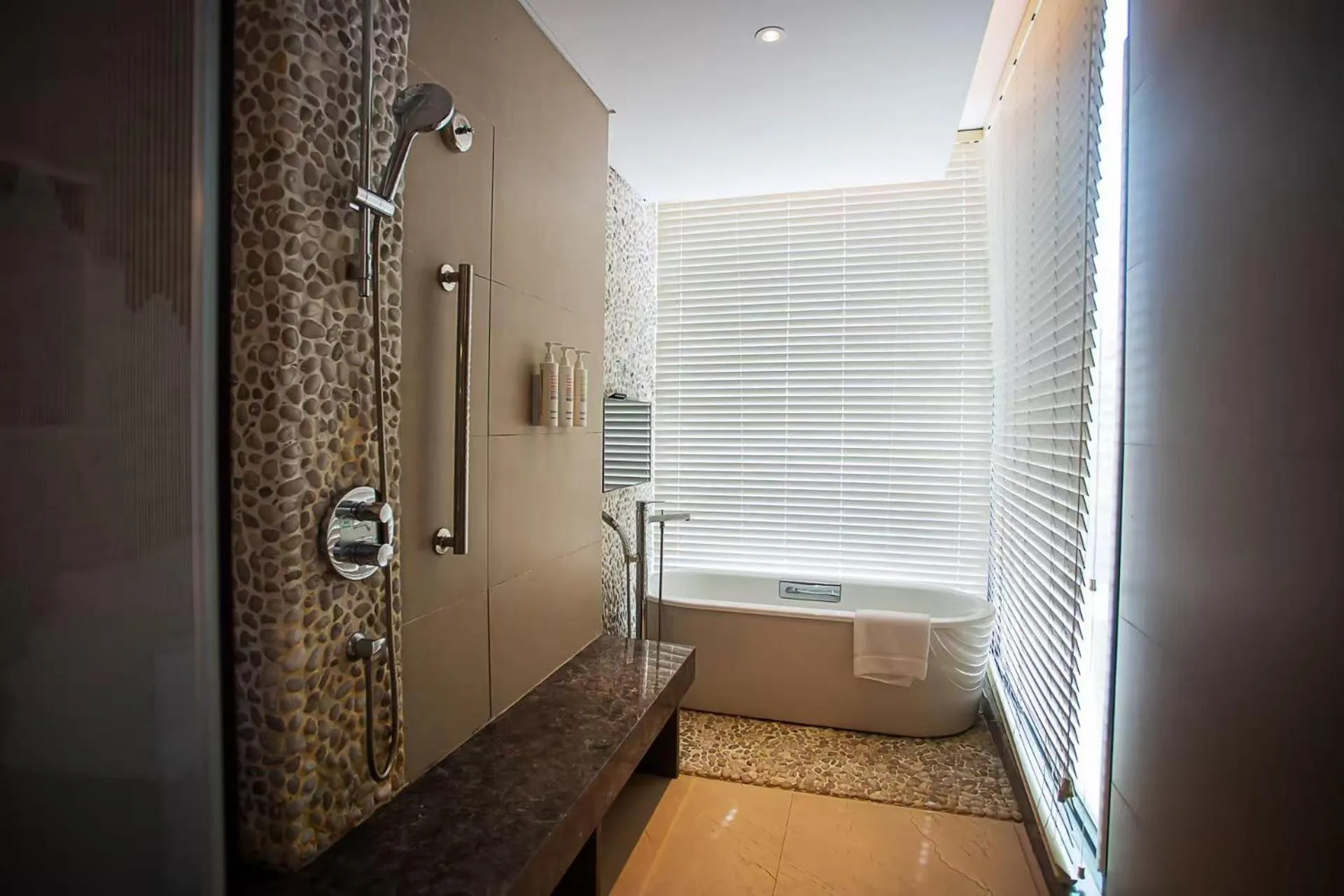 Bath in Marriott Resort Xiangshui Bay