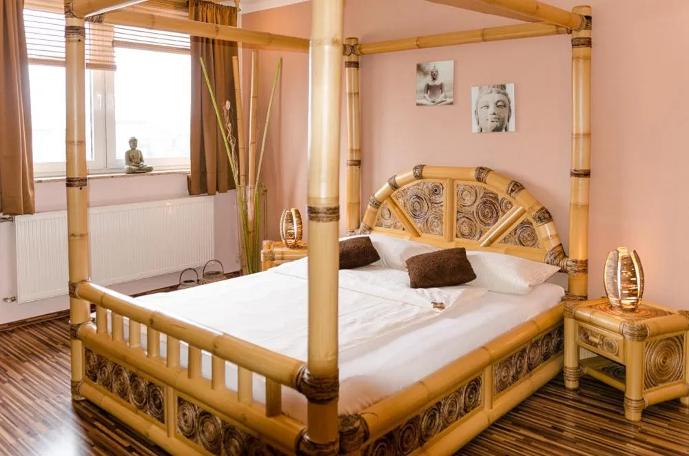 Bed in Hotel Rosenhof