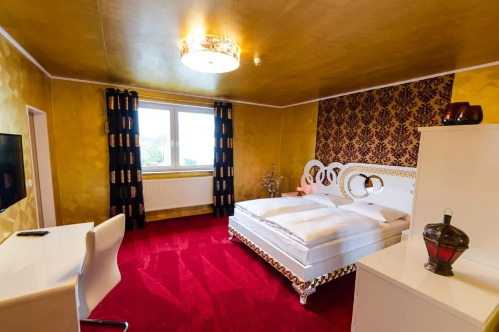 Bed in Hotel Rosenhof