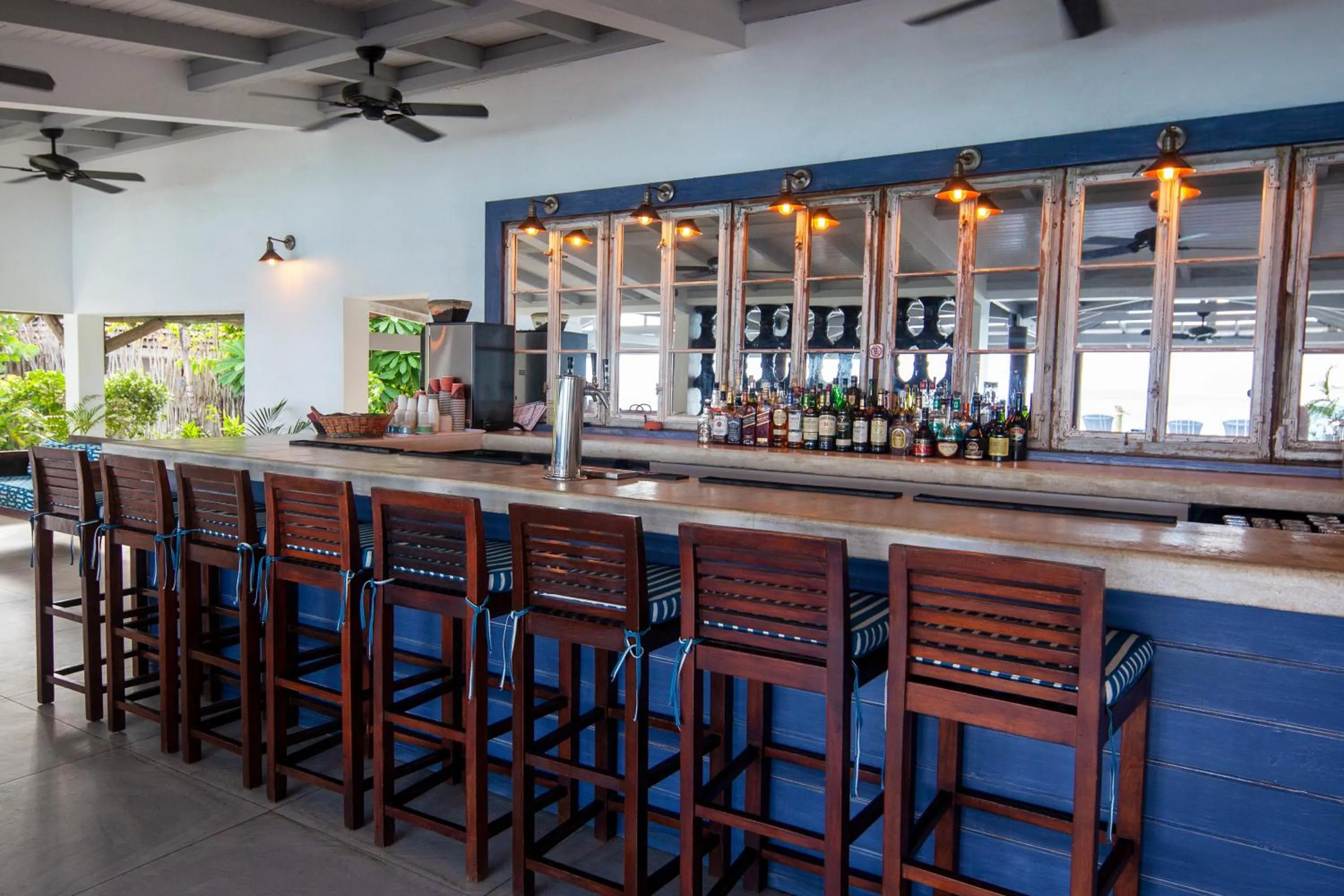 Lounge or bar in Galley Bay Resort & Spa