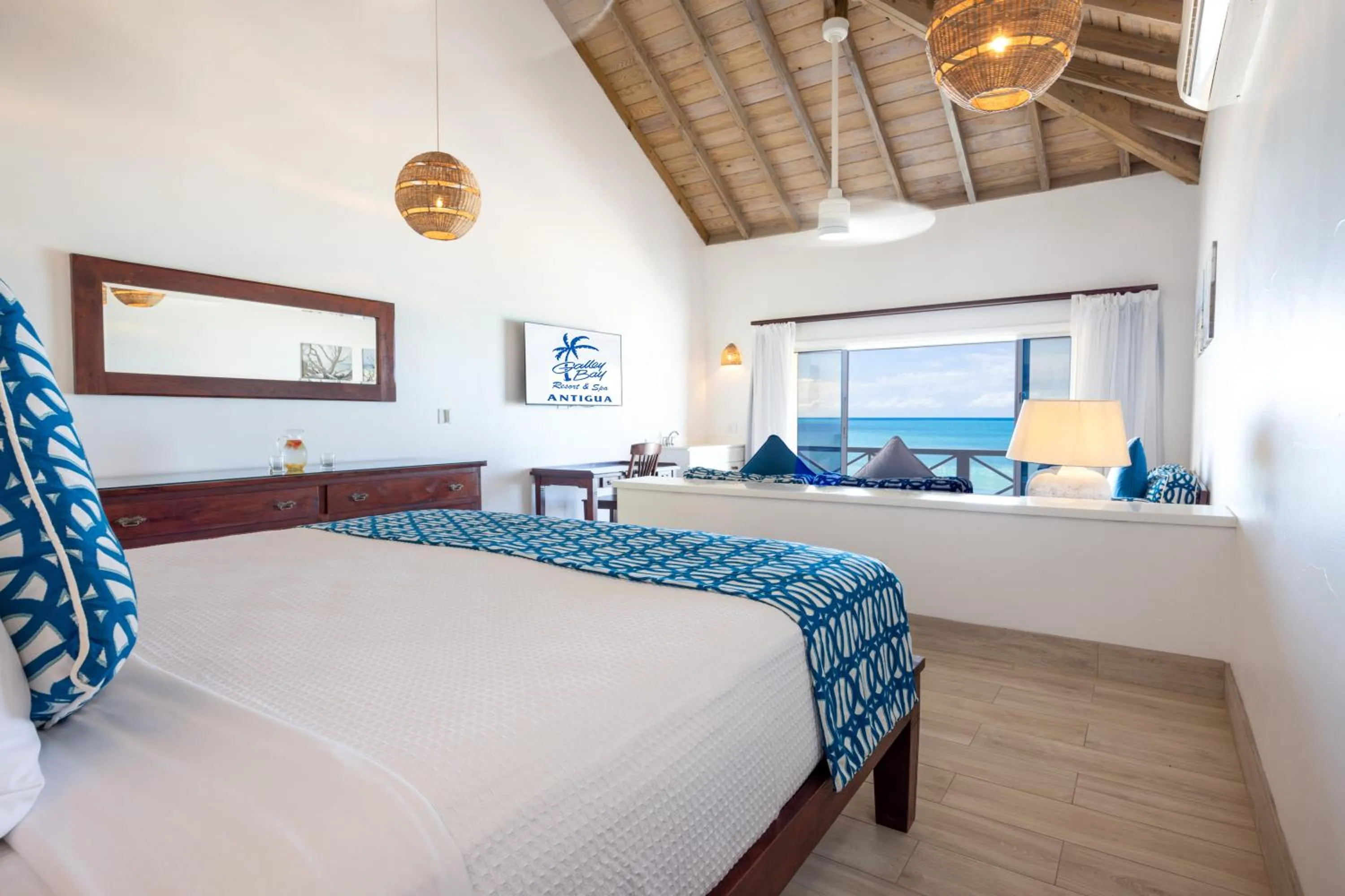 Bedroom, Bed in Galley Bay Resort & Spa