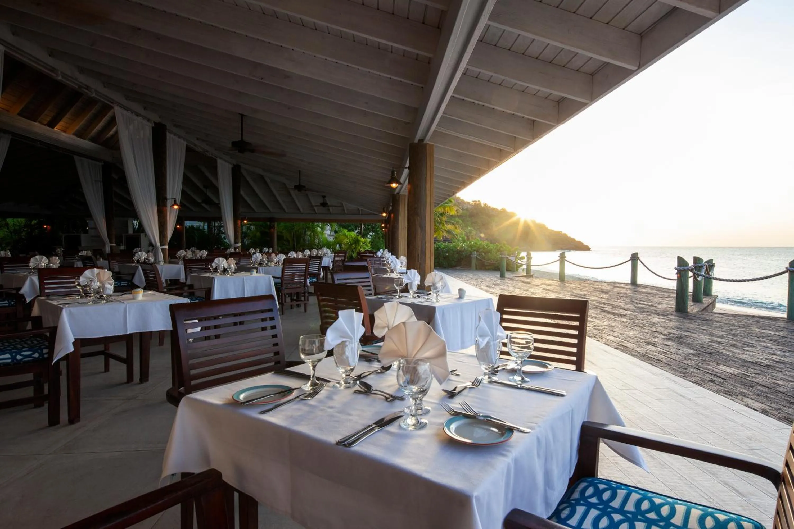 Restaurant/places to eat in Galley Bay Resort & Spa