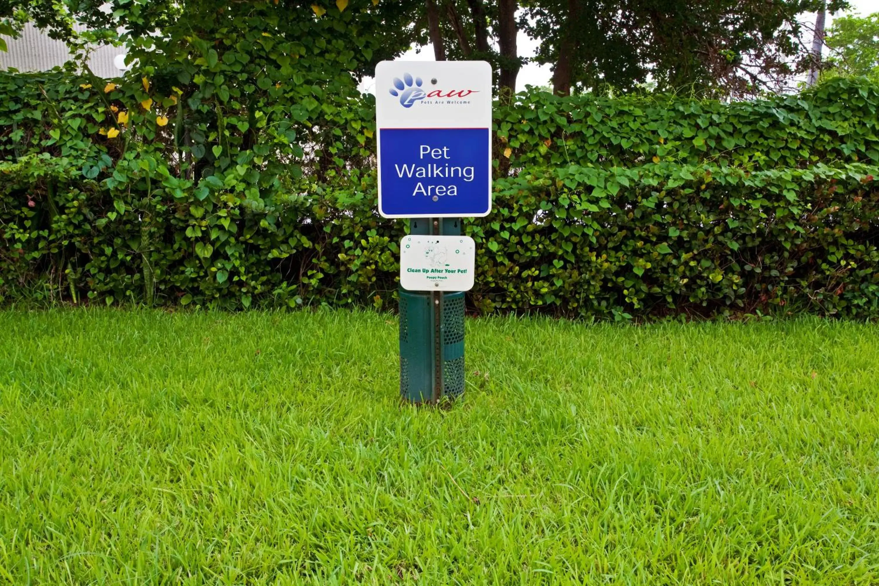 Property building in Candlewood Suites Fort Lauderdale Airport-Cruise by IHG Property building in Candlewood Suites Fort Lauderdale Airport-Cruise by IHG