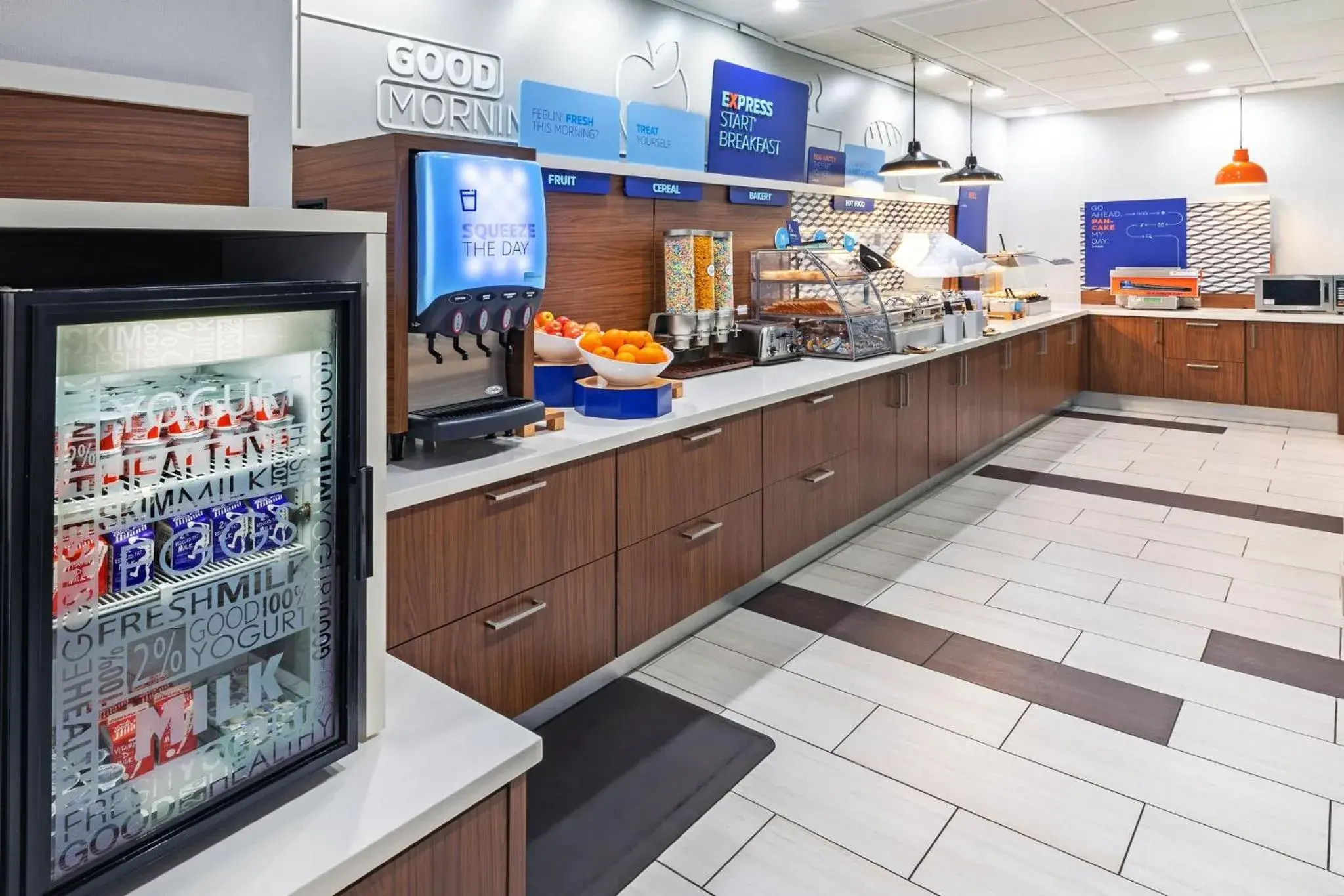 Breakfast in Holiday Inn Express Houston Space Center-Clear Lake by IHG Breakfast in Holiday Inn Express Houston Space Center-Clear Lake by IHG