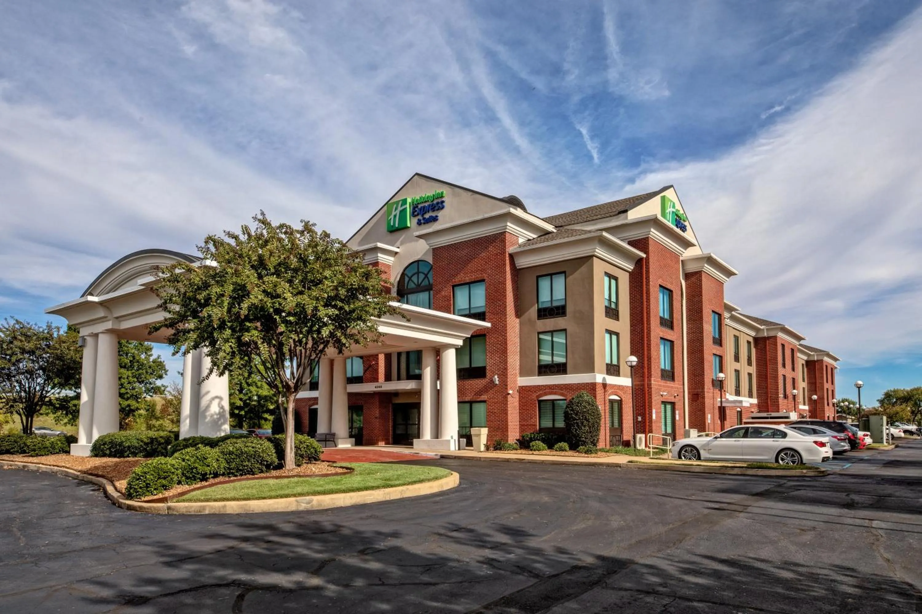 Property building in Holiday Inn Express Hotel & Suites Memphis Southwind by IHG