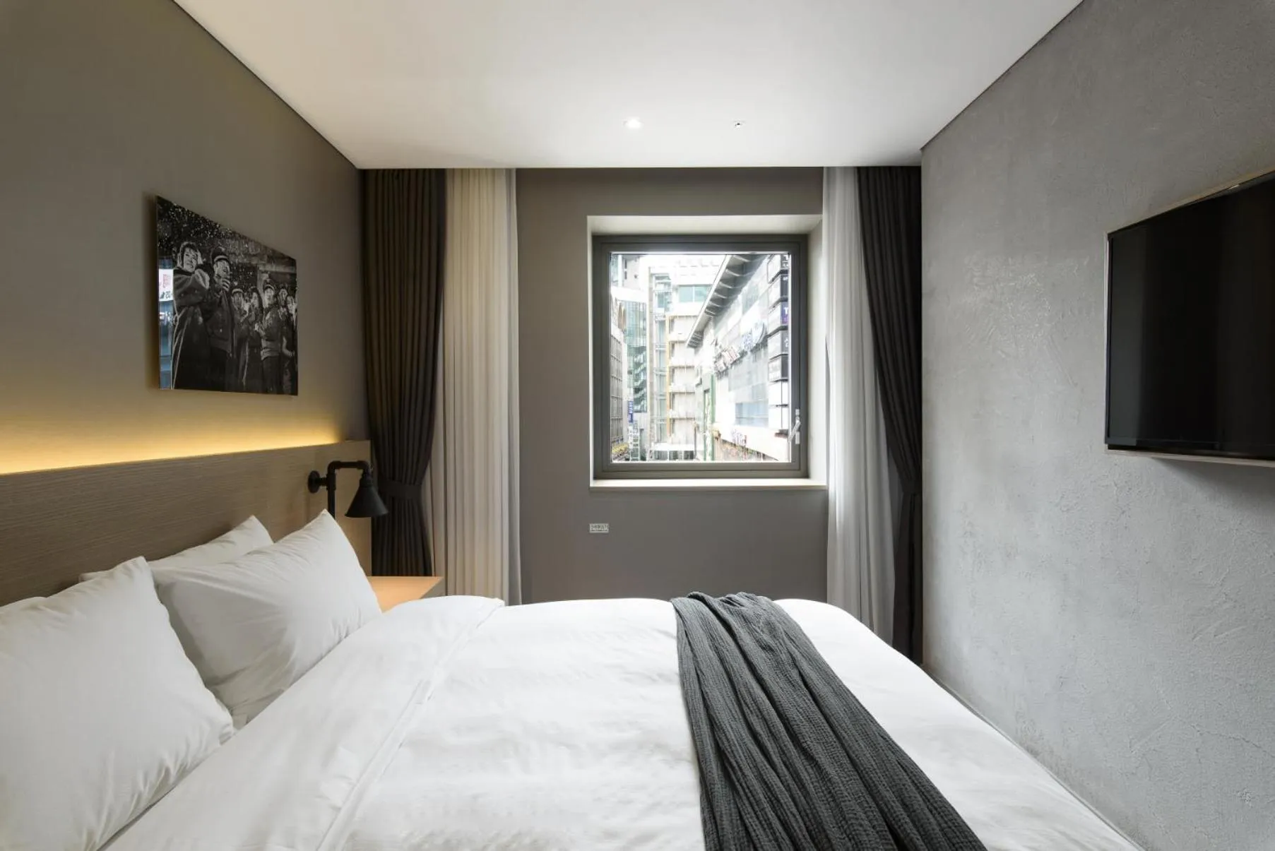 Bedroom, Bed in Hotel28 Myeongdong