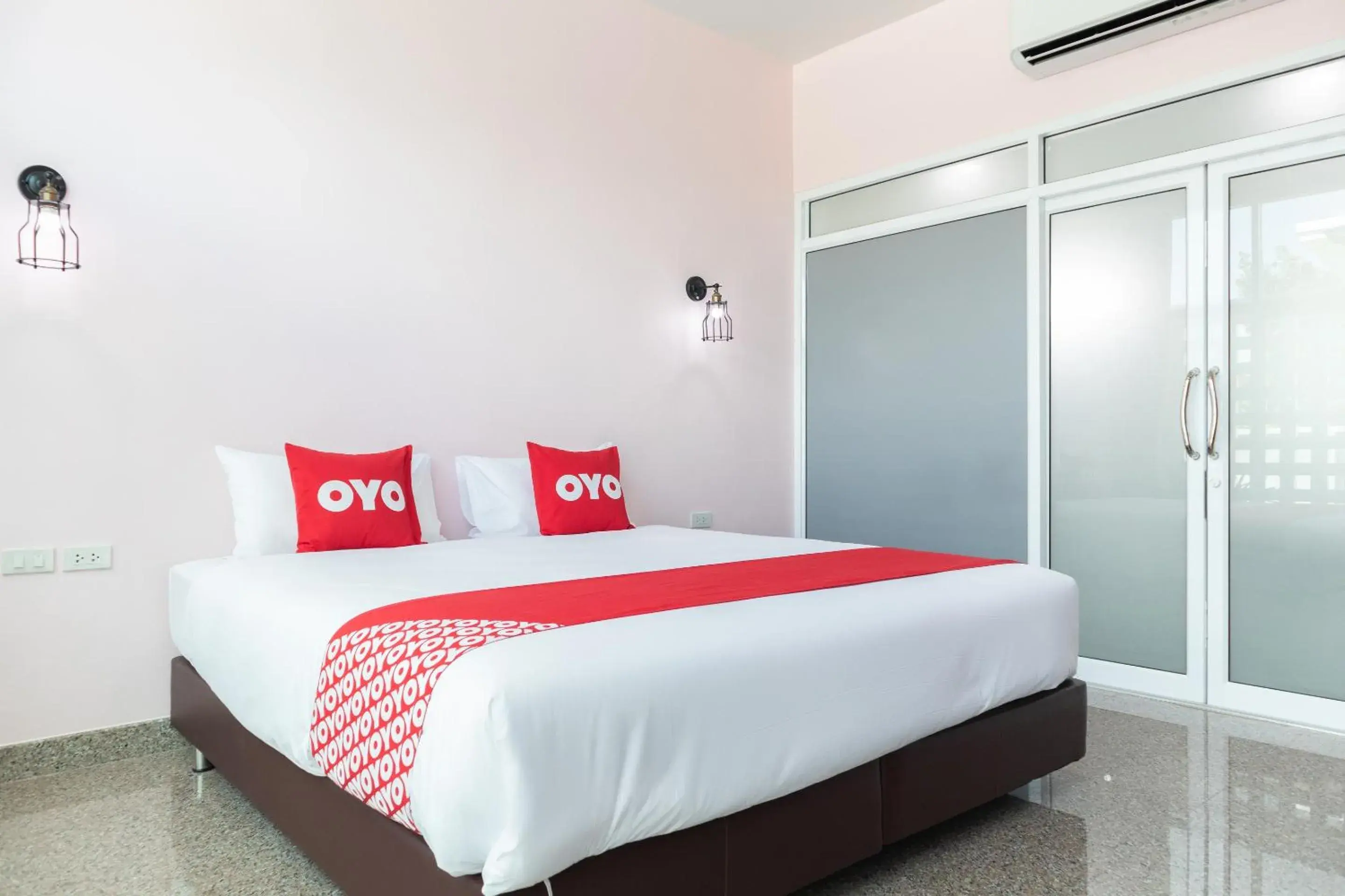 Bedroom in Sabai Palace Bedroom in Sabai Palace