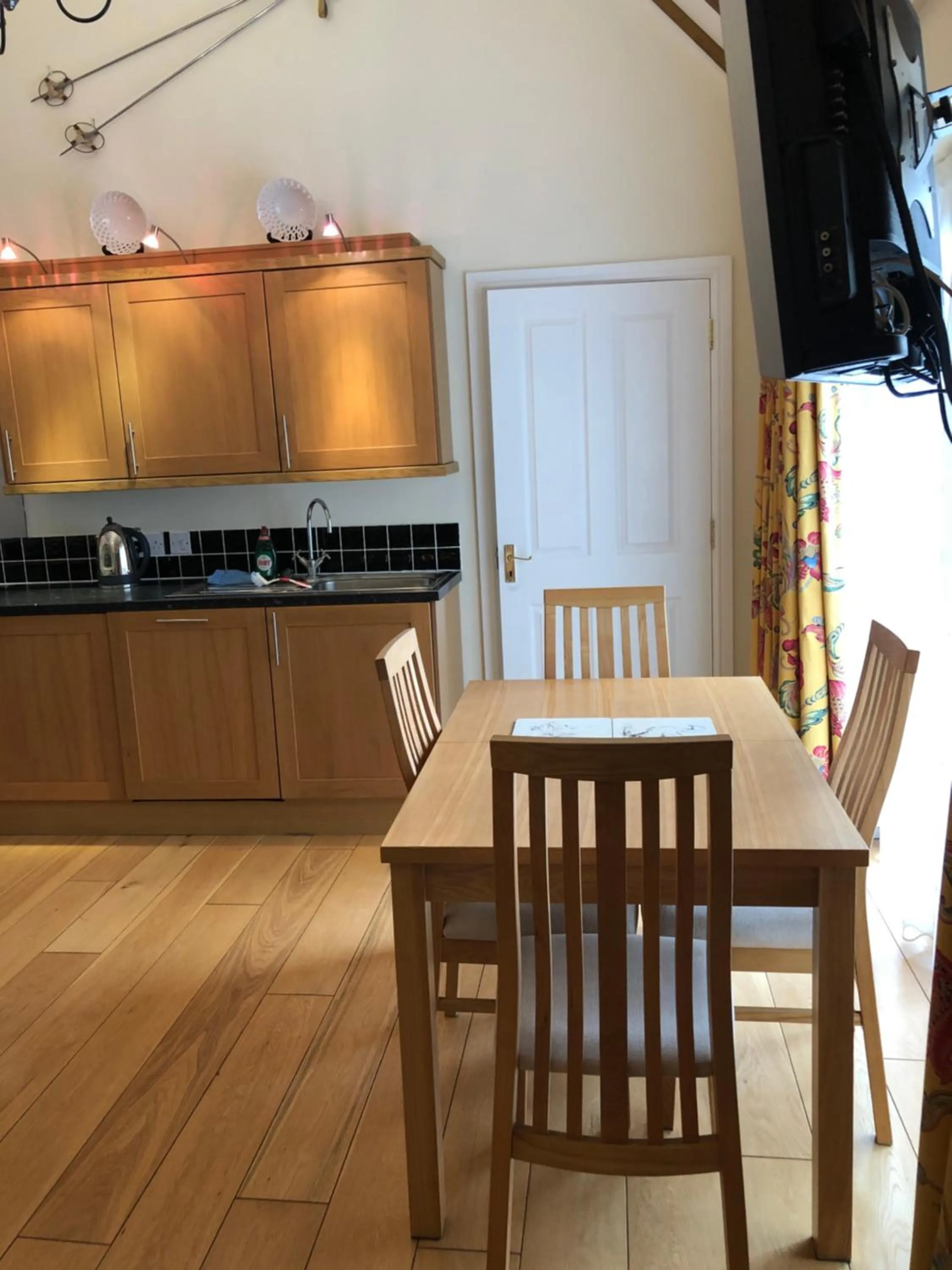 Kitchen or kitchenette in Church Hill Farm