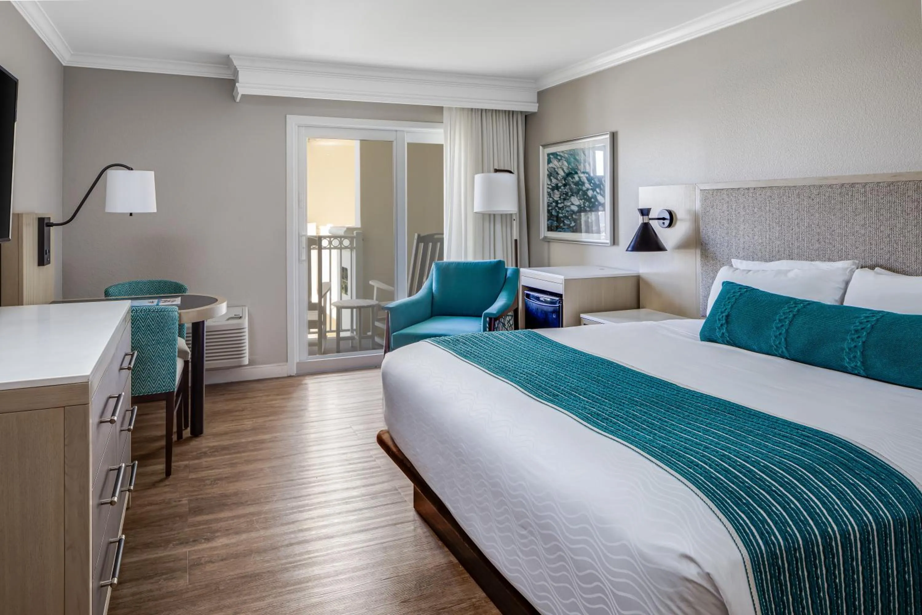 Photo of the whole room, Bed in Delray Sands Resort