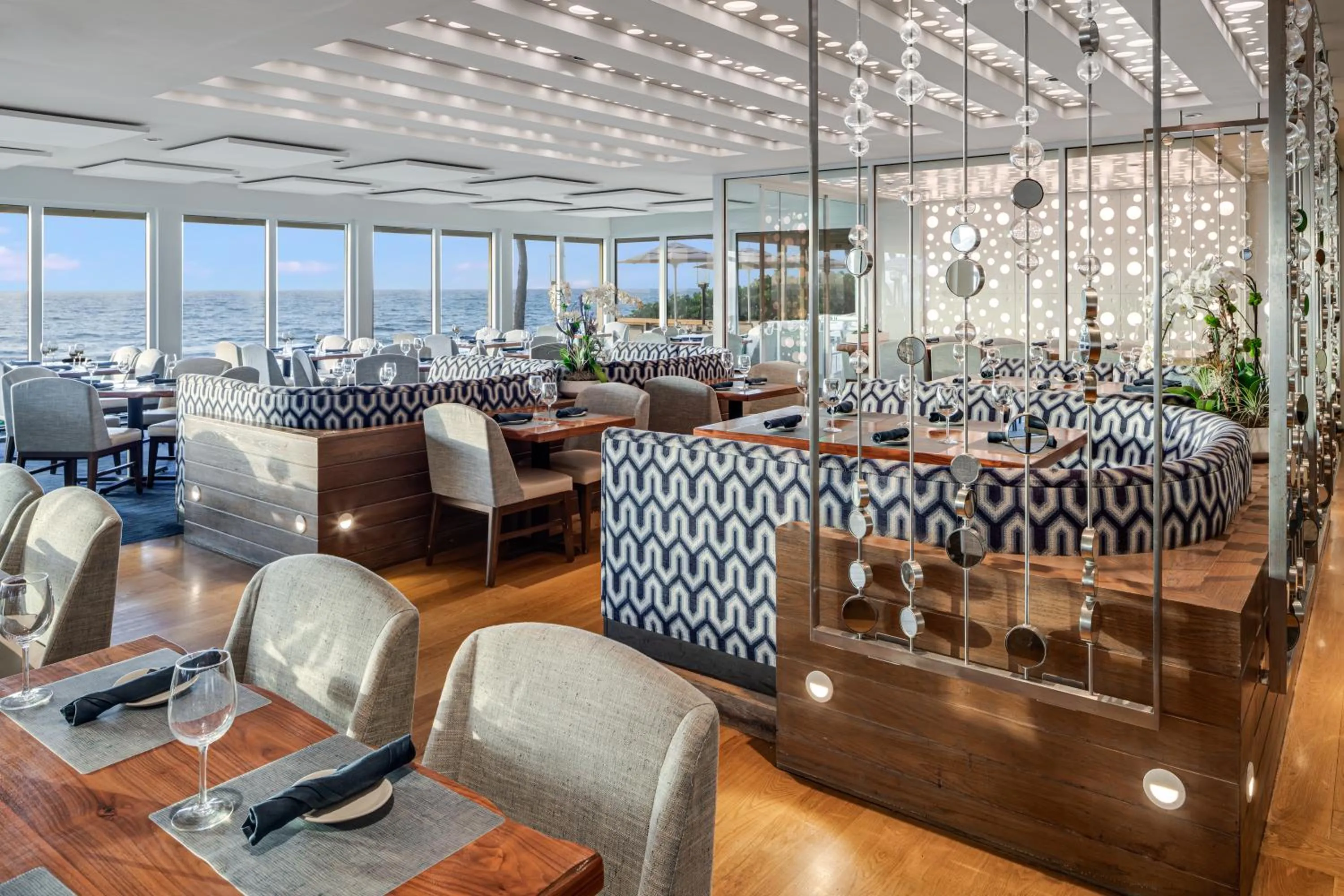 Dining area in Delray Sands Resort