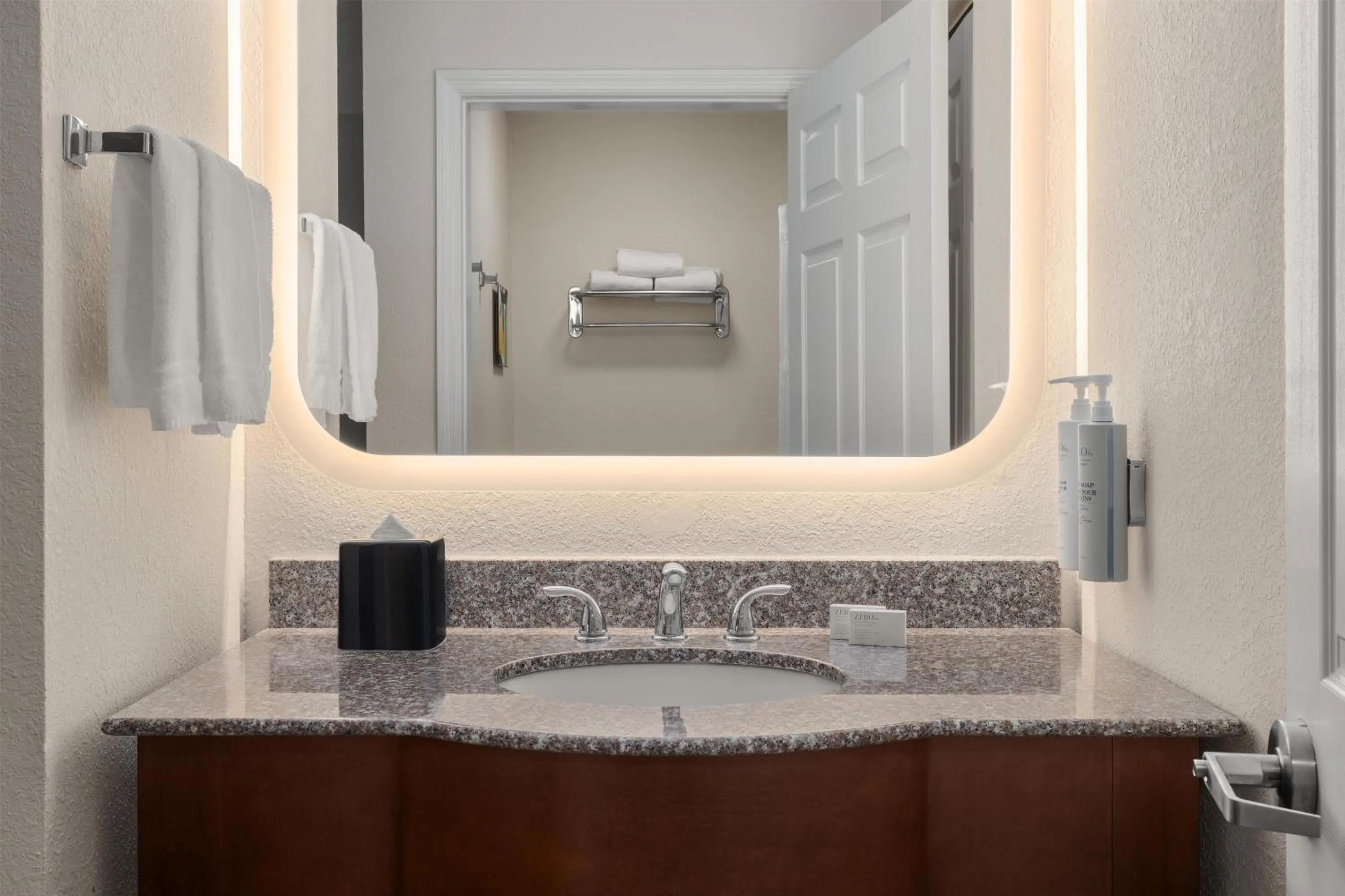 Bathroom in Homewood Suites Jacksonville Deerwood Park