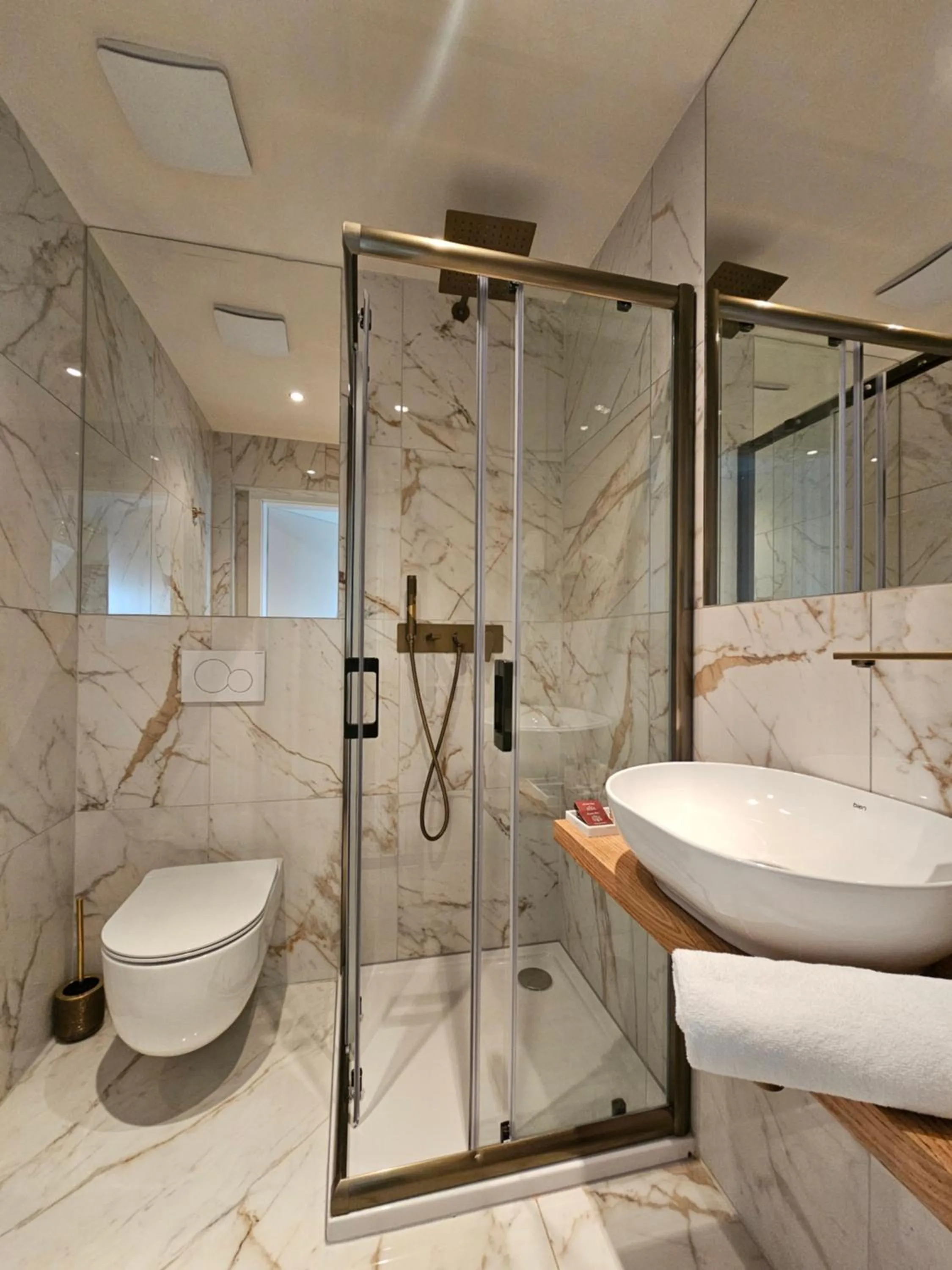 Parklane Boutique Hotel - Newly Renovated