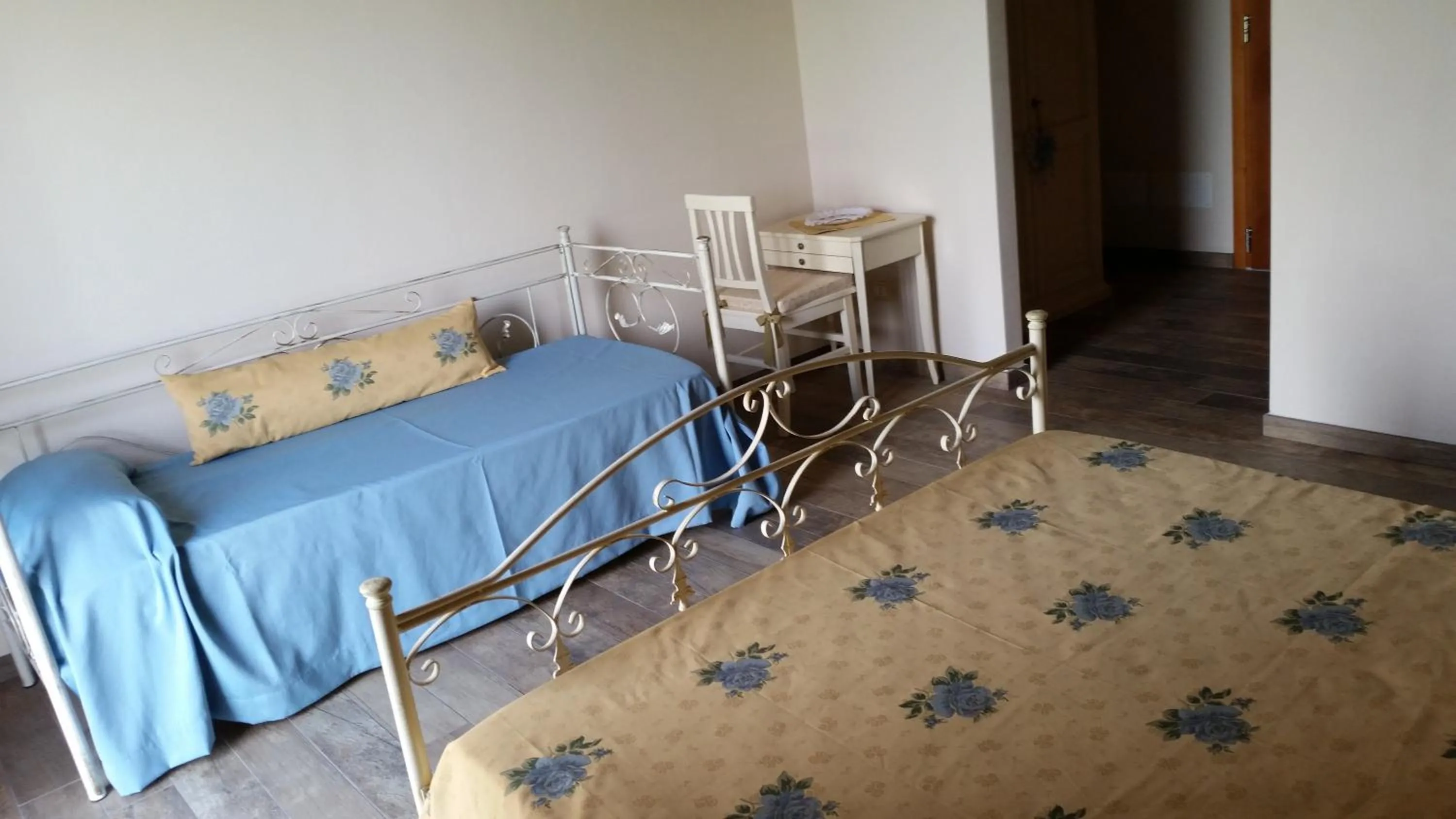 Bed in B&B Maison La Coccola