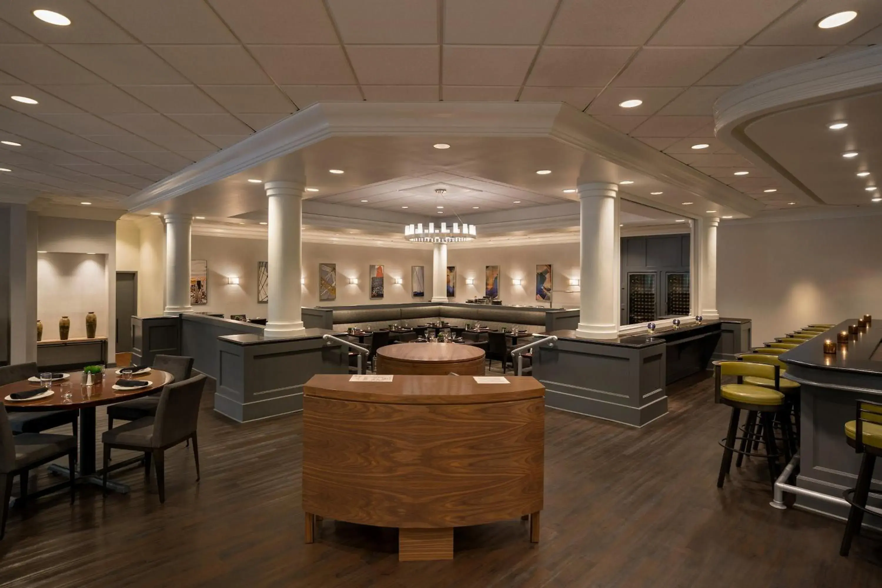 Restaurant/places to eat in Crowne Plaza Englewood by IHG Restaurant/places to eat in Crowne Plaza Englewood by IHG